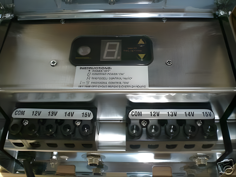 Best Pro Lighting 600W Multi Tap 12V - 15V Stainless Steel Low Voltage Landscape Light Transformer BPL600W-12VSS