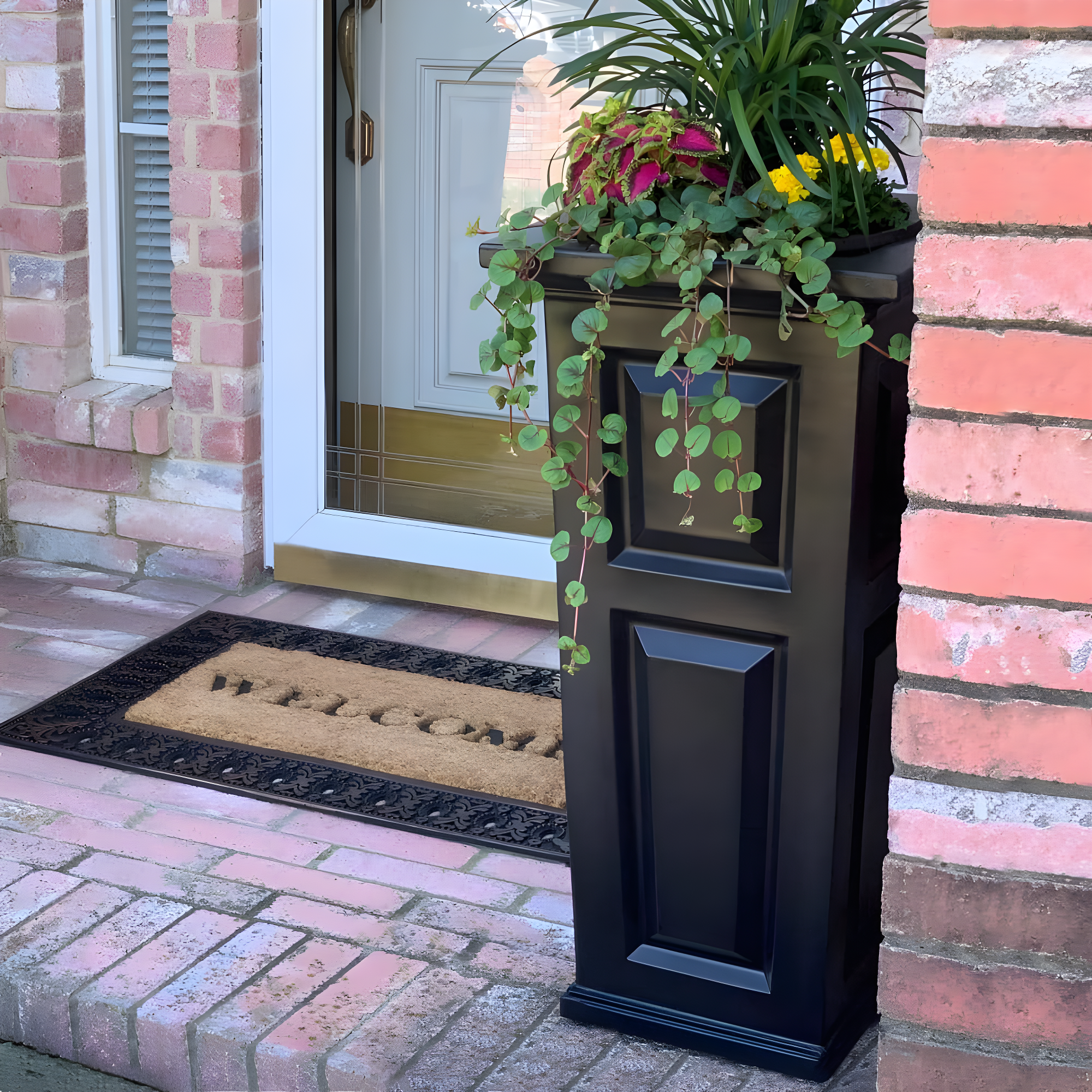 Mayne Inc. Nantucket Pot Planter