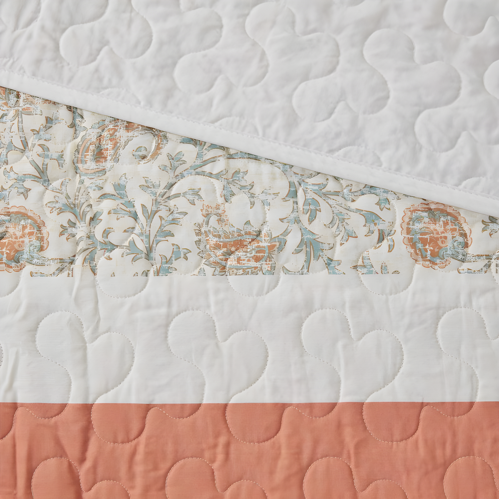 Madison Park Dawn 6 Piece Cotton Percale Quilt Set with Throw Pillows