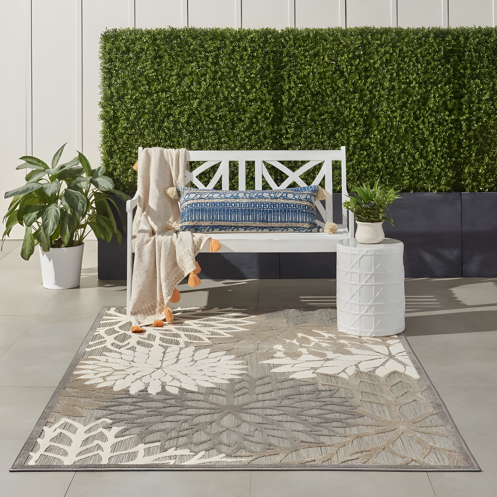 Nourison Aloha Floral Bloom Flatweave High-Low Indoor Outdoor Area Rug Natural 3'6" x 5'6"