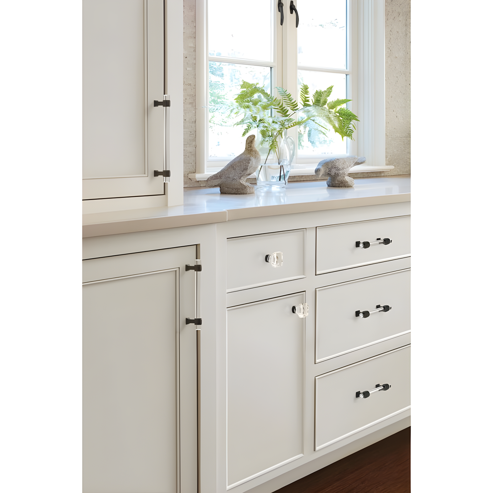 Glacio 1 3/8" Length Square Knob