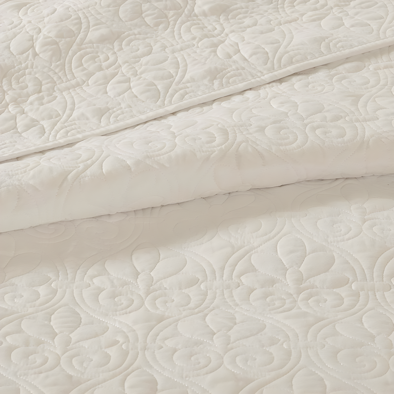 Quebec Reversible Coverlet Set