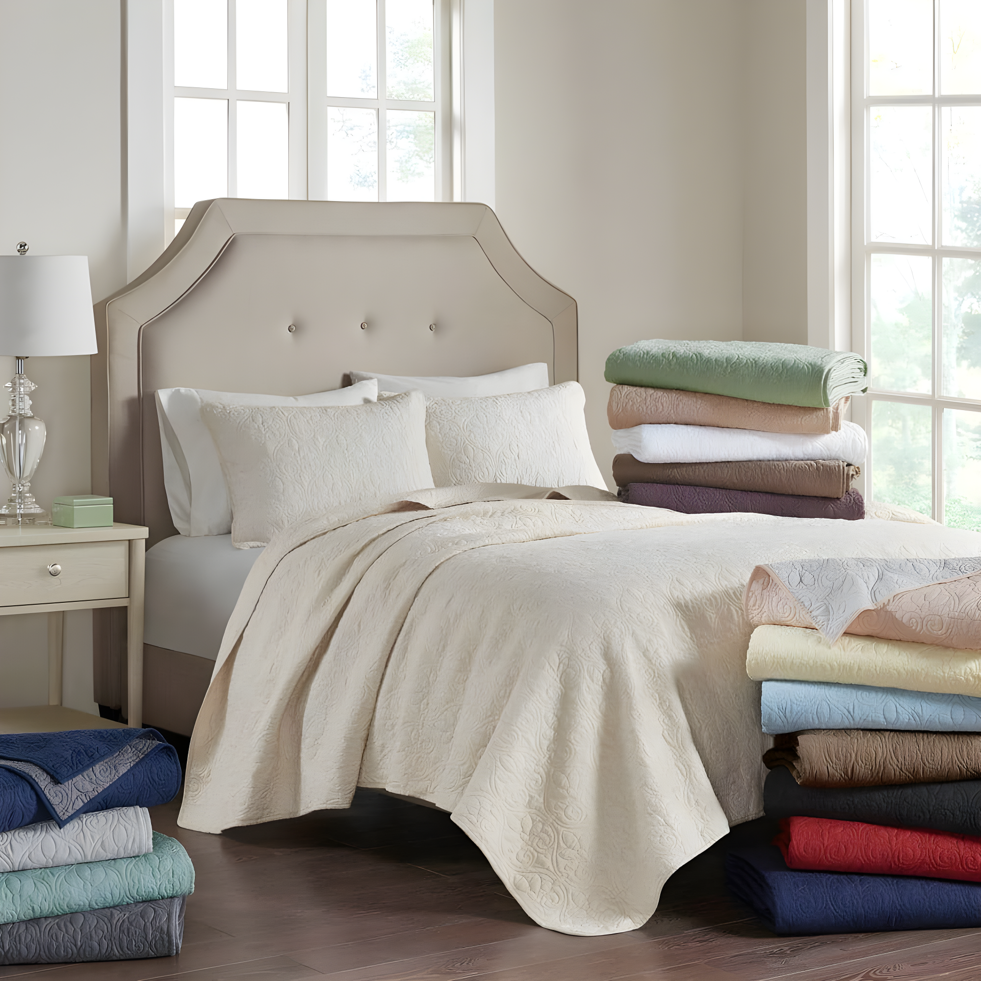 Quebec Reversible Quilt Set