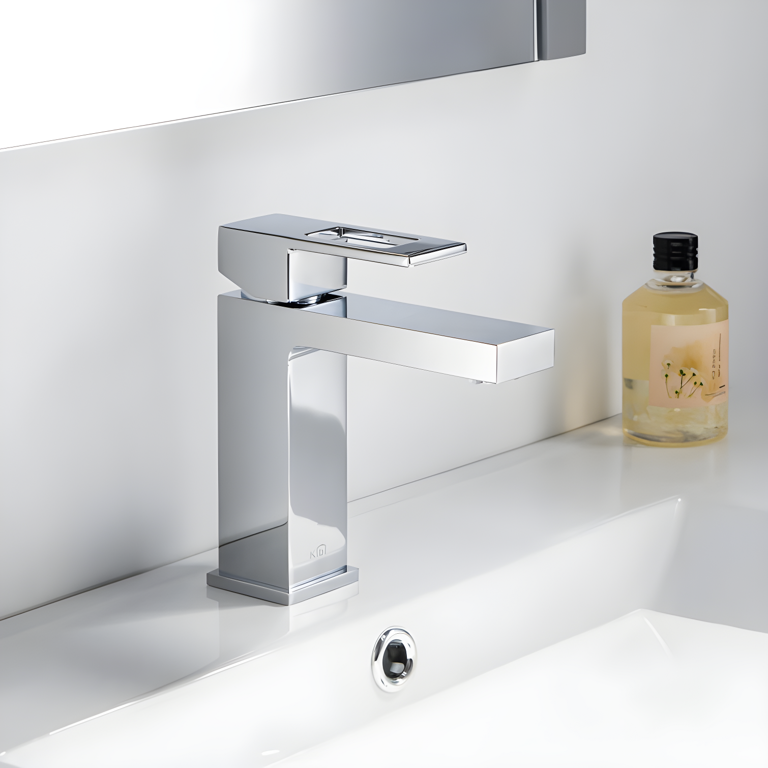 Cube Single-Hole Single-handle Bathroom Faucet
