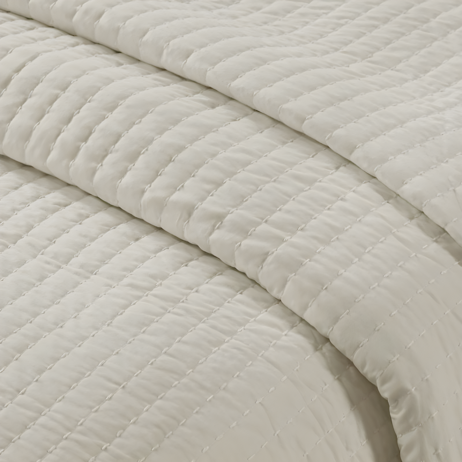 Madison Park Barwick Reversible Solid 3 Piece Quilt Set