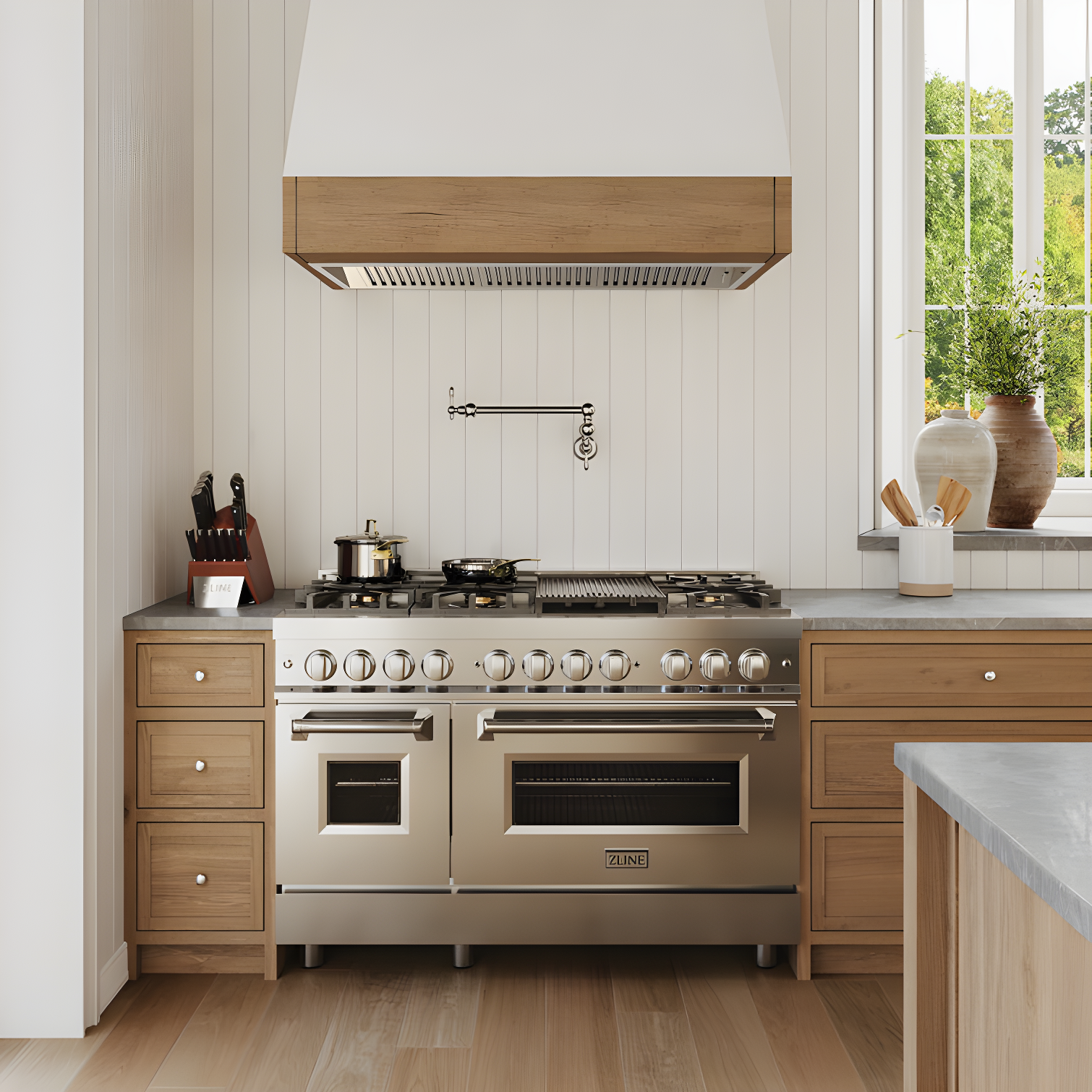 ZLINE 48 in. 6.0 cu. ft. Legacy Dual Fuel Range W/ 7 Burner Gas Cooktop & 2 Electric Ovens in Stainless Steel (RA48)