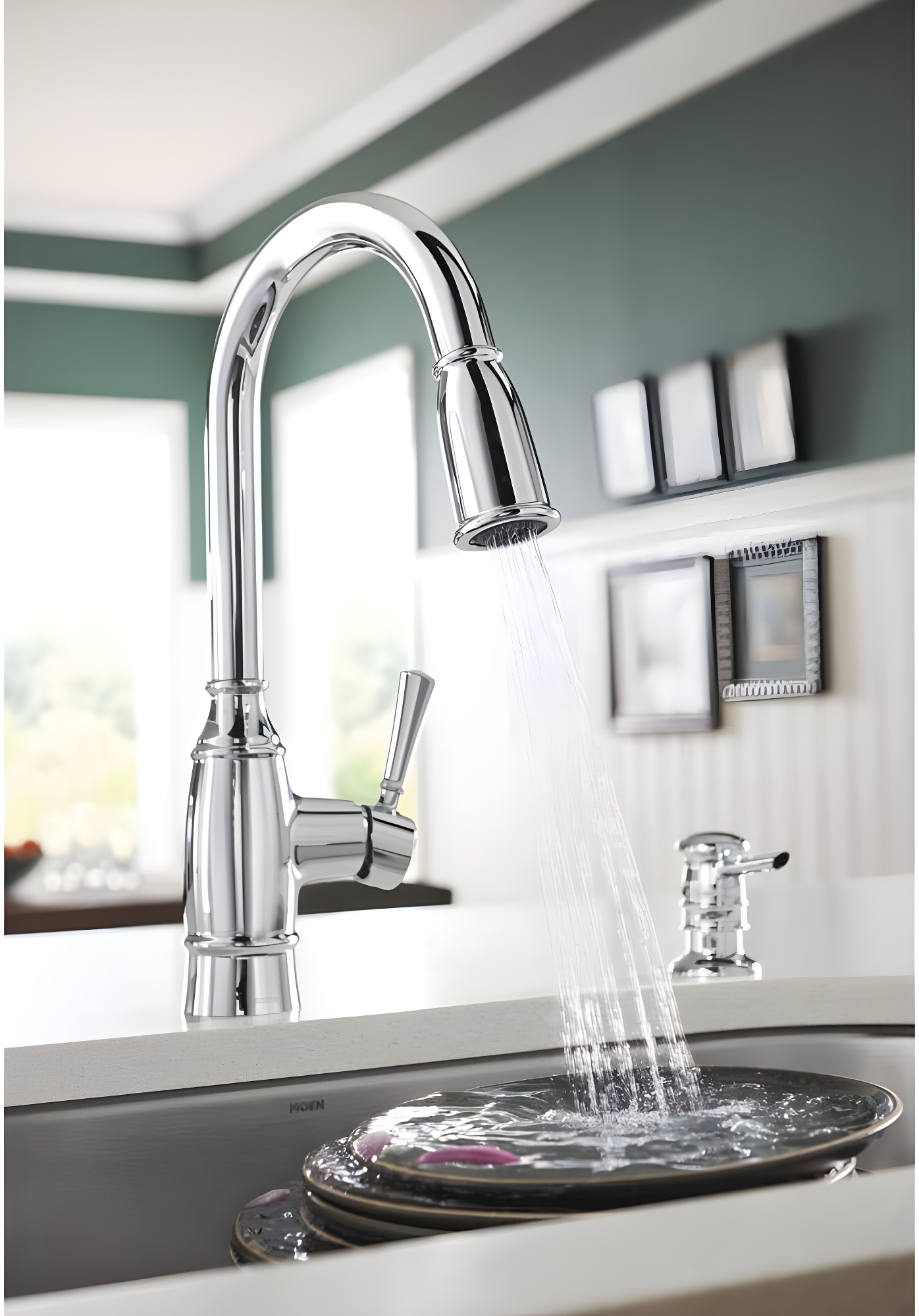 MOEN Noell Single-Handle Pull-Down Sprayer Kitchen Faucet with Reflex and Soap Dispenser in Chrome
