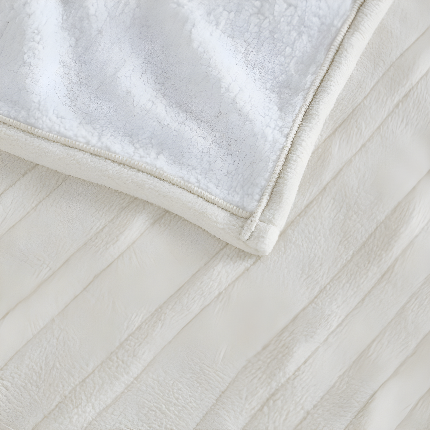 Serta Serta Fleece to Sherpa Heated Blanket