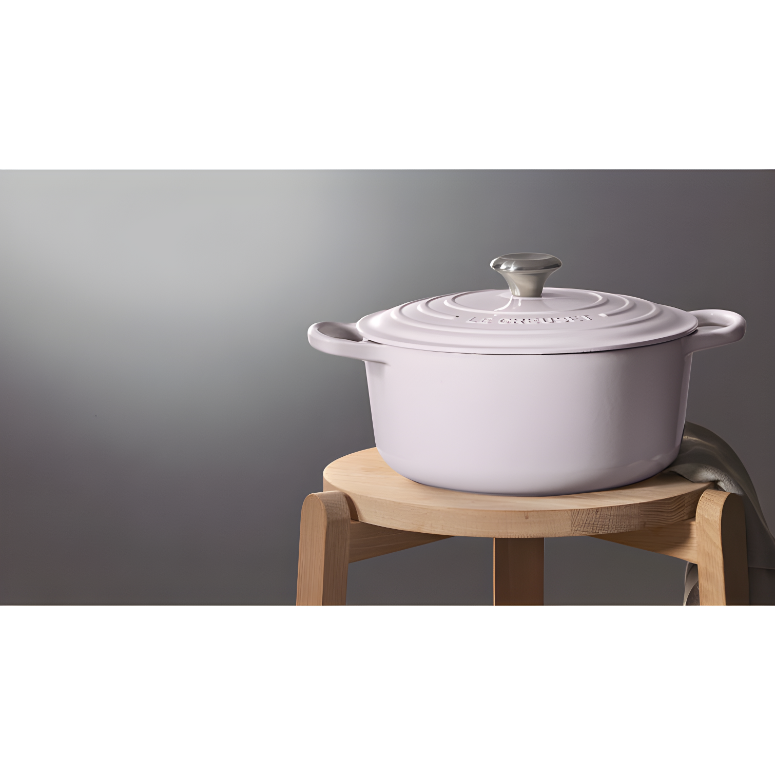 Le Creuset Enameled Cast Iron Oval Dutch Oven with Lid