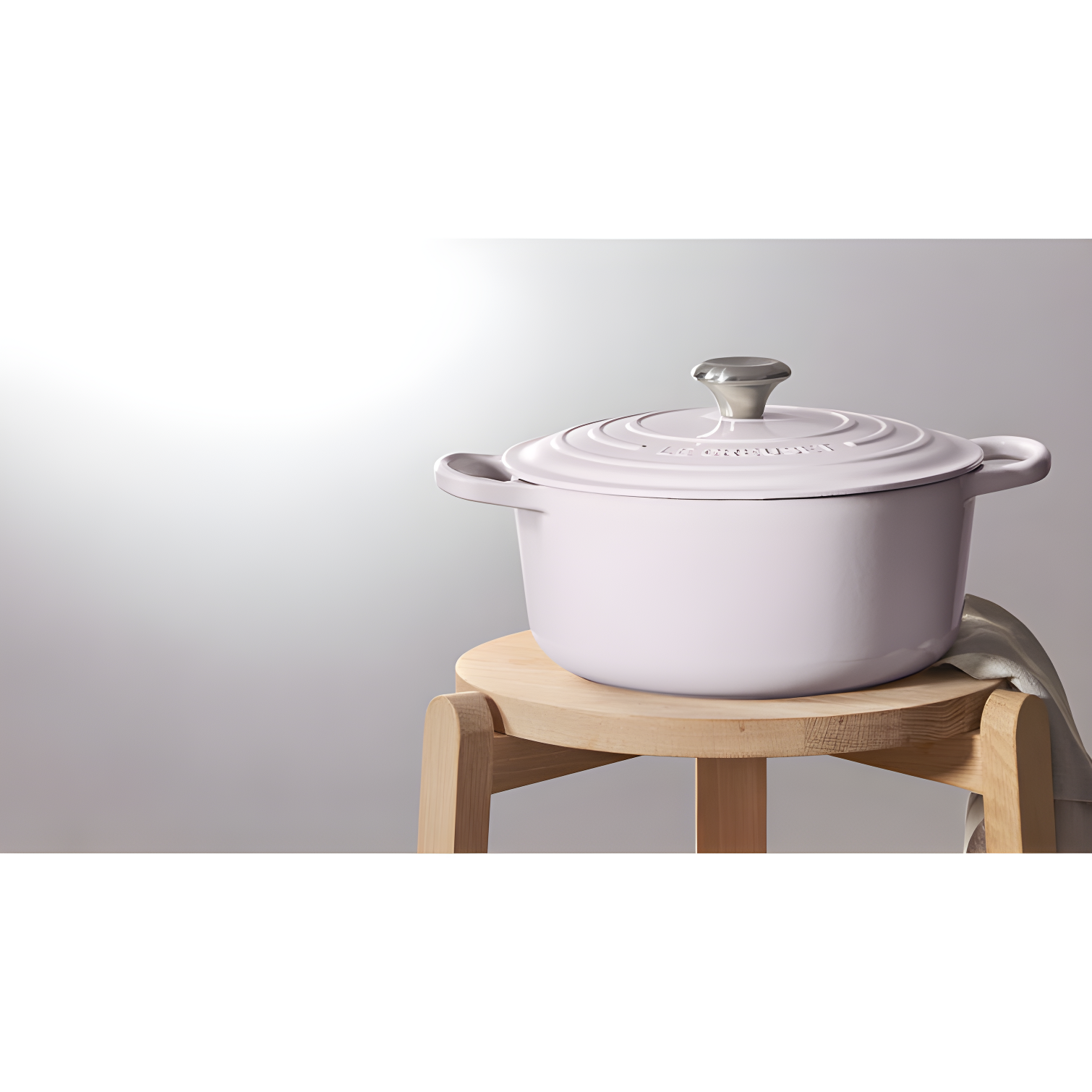 Le Creuset Enameled Cast Iron Oval Dutch Oven with Lid