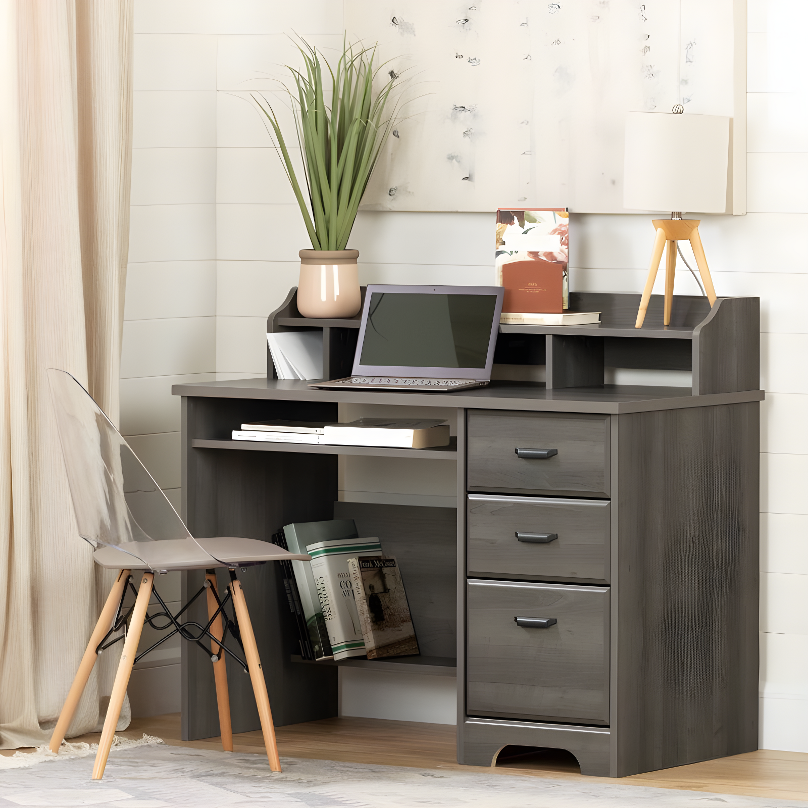 Versa Desk with Hutch