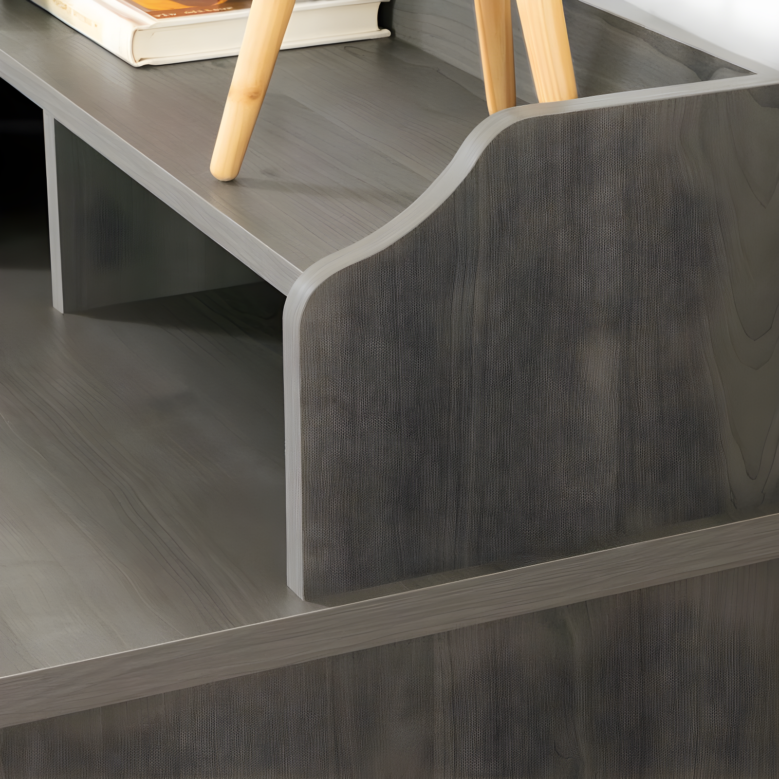 Versa Desk with Hutch