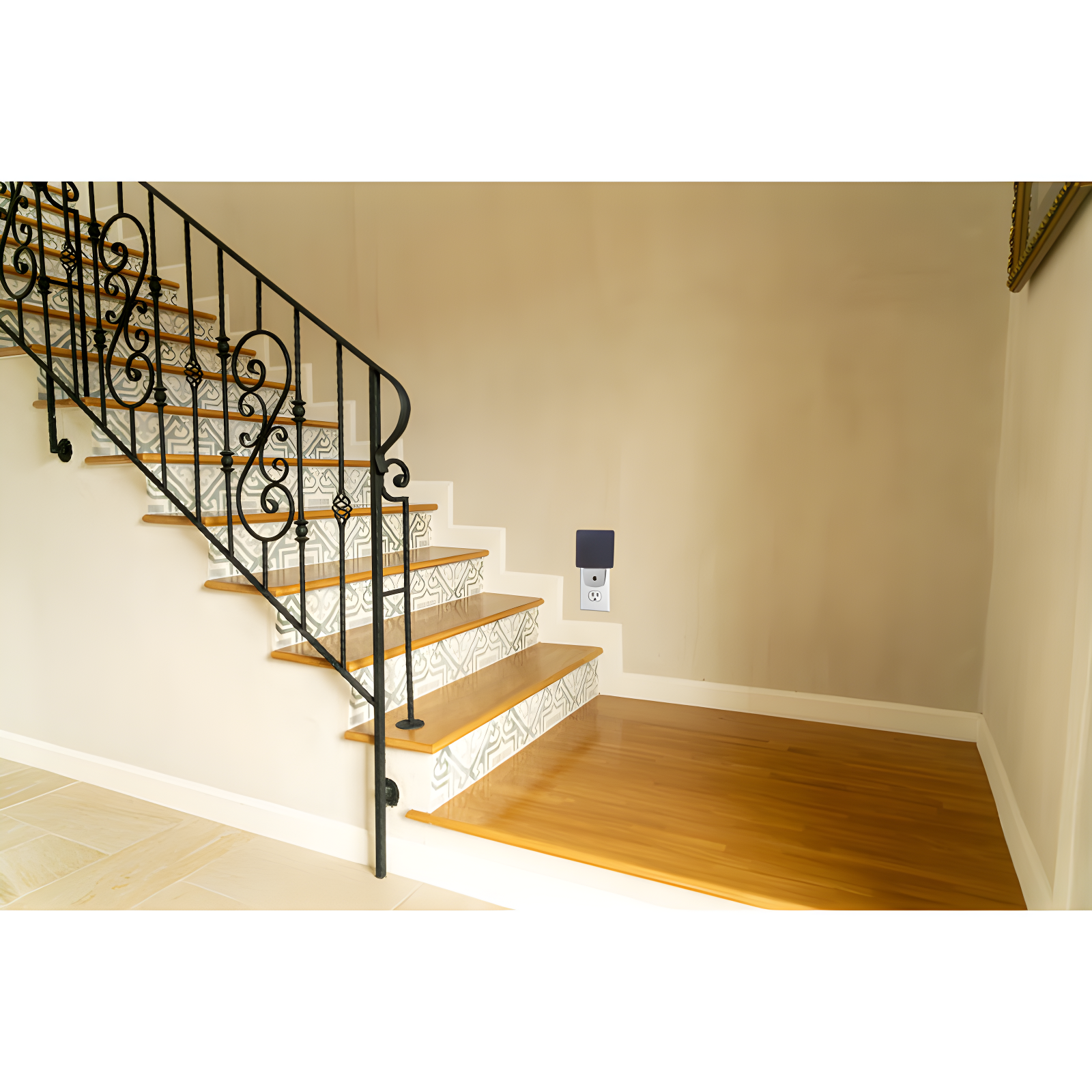 Borders Unlimited LED Night Light