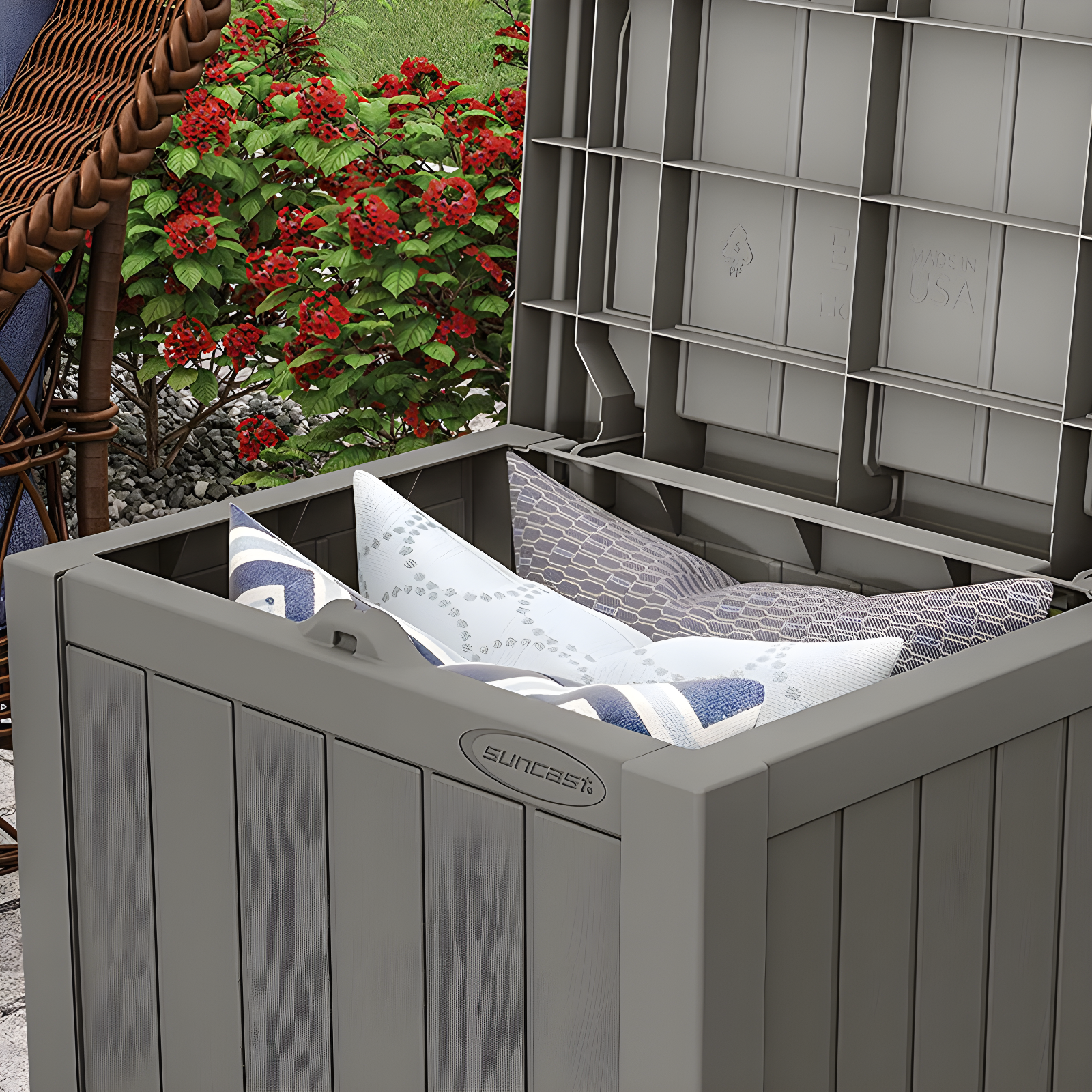 Suncast 22'' W 22 Gallons Water Resistant Resin Deck Box in Gray