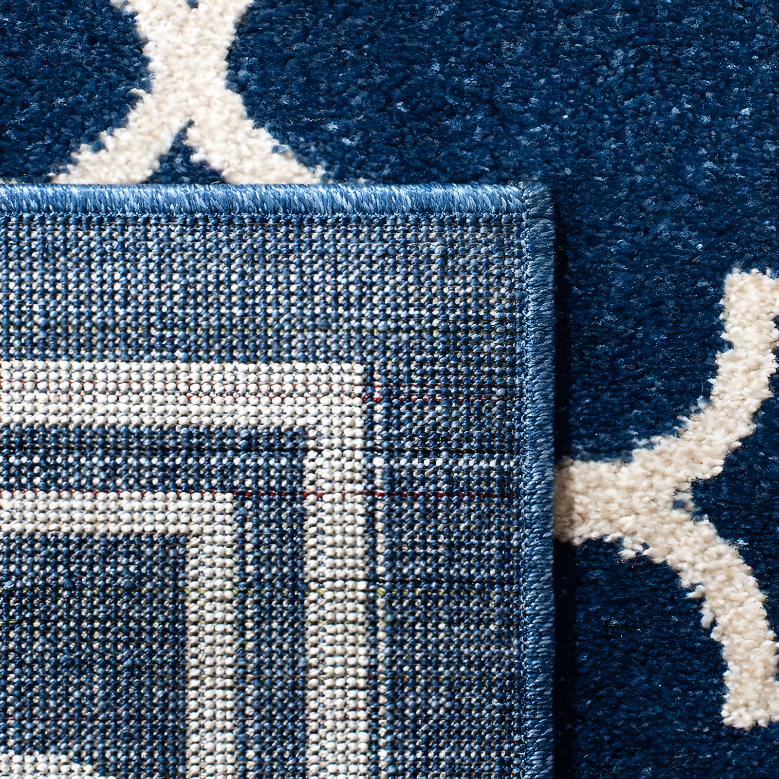 Amherst AMT422 Power Loomed Indoor Runner Rug - Navy/Beige - 2'3"x7' - Safavieh