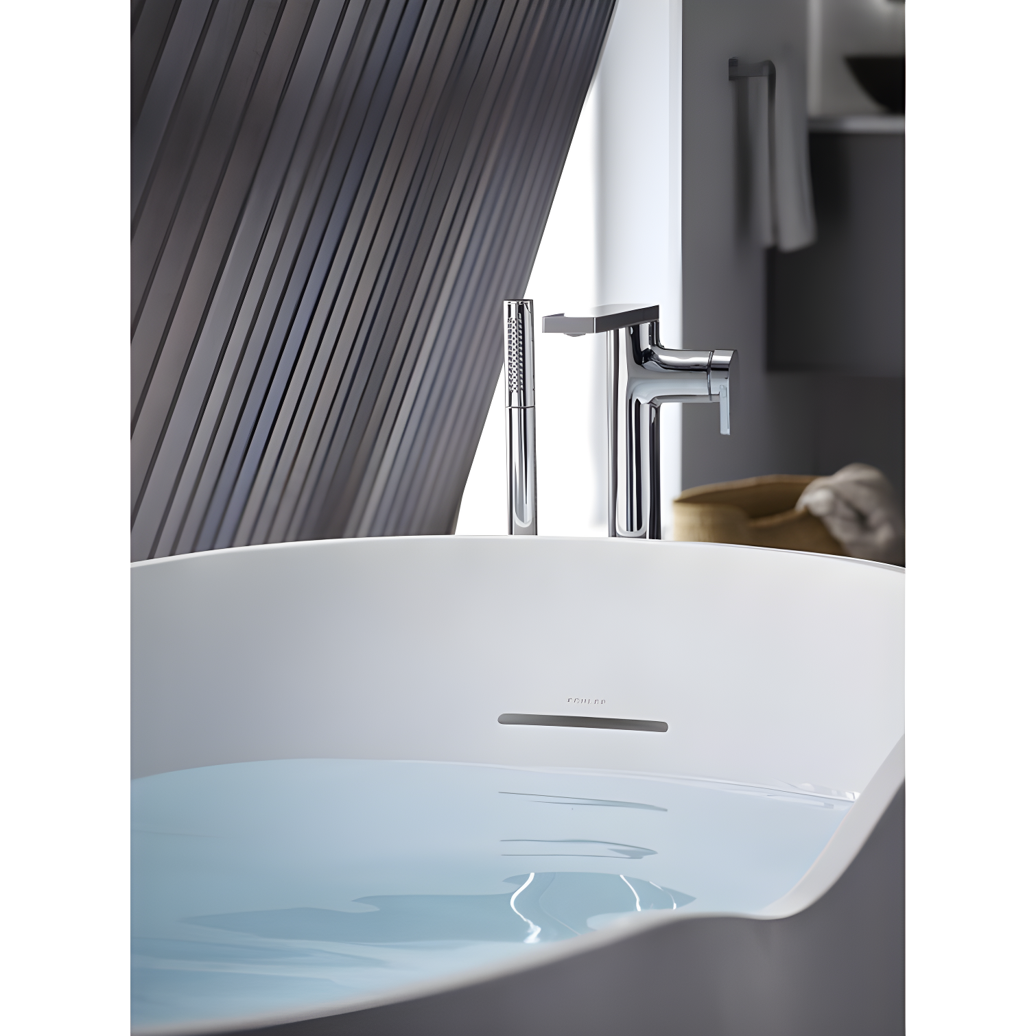 Composed Freestanding Bath Faucet