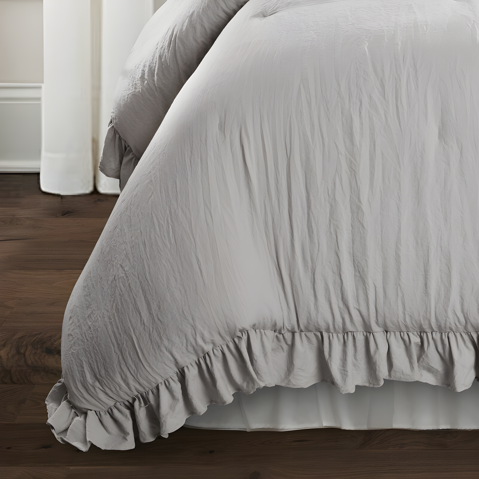 Lush Decor Reyna Microfiber 3 Piece Comforter Set