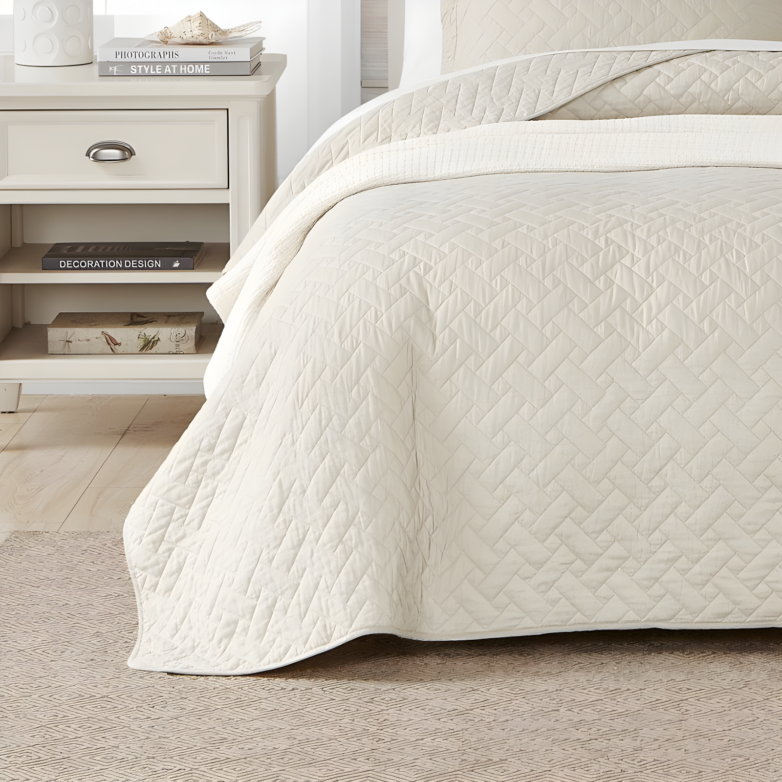Tommy Bahama Raffia Solid Cotton Reversible Quilt Set