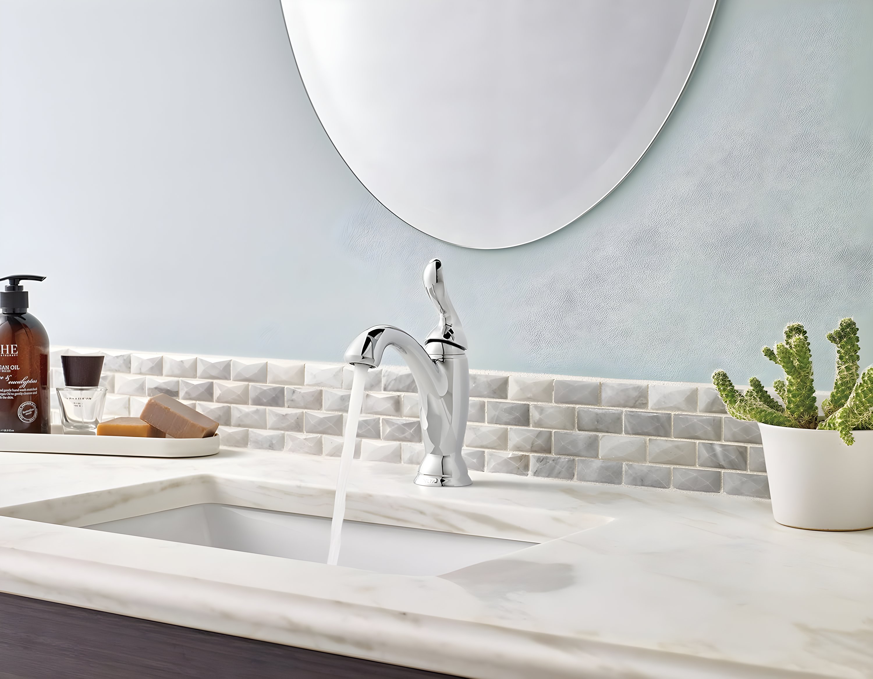 Linden™ Single Hole Bathroom Faucet with Drain Assembly and DIAMOND™ Seal Technology