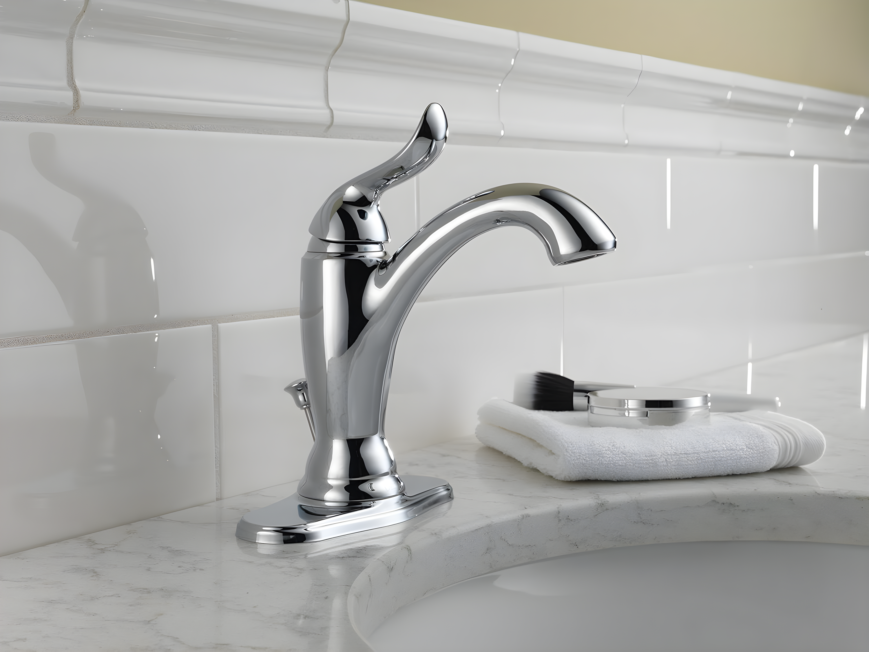Linden™ Single Hole Bathroom Faucet with Drain Assembly and DIAMOND™ Seal Technology