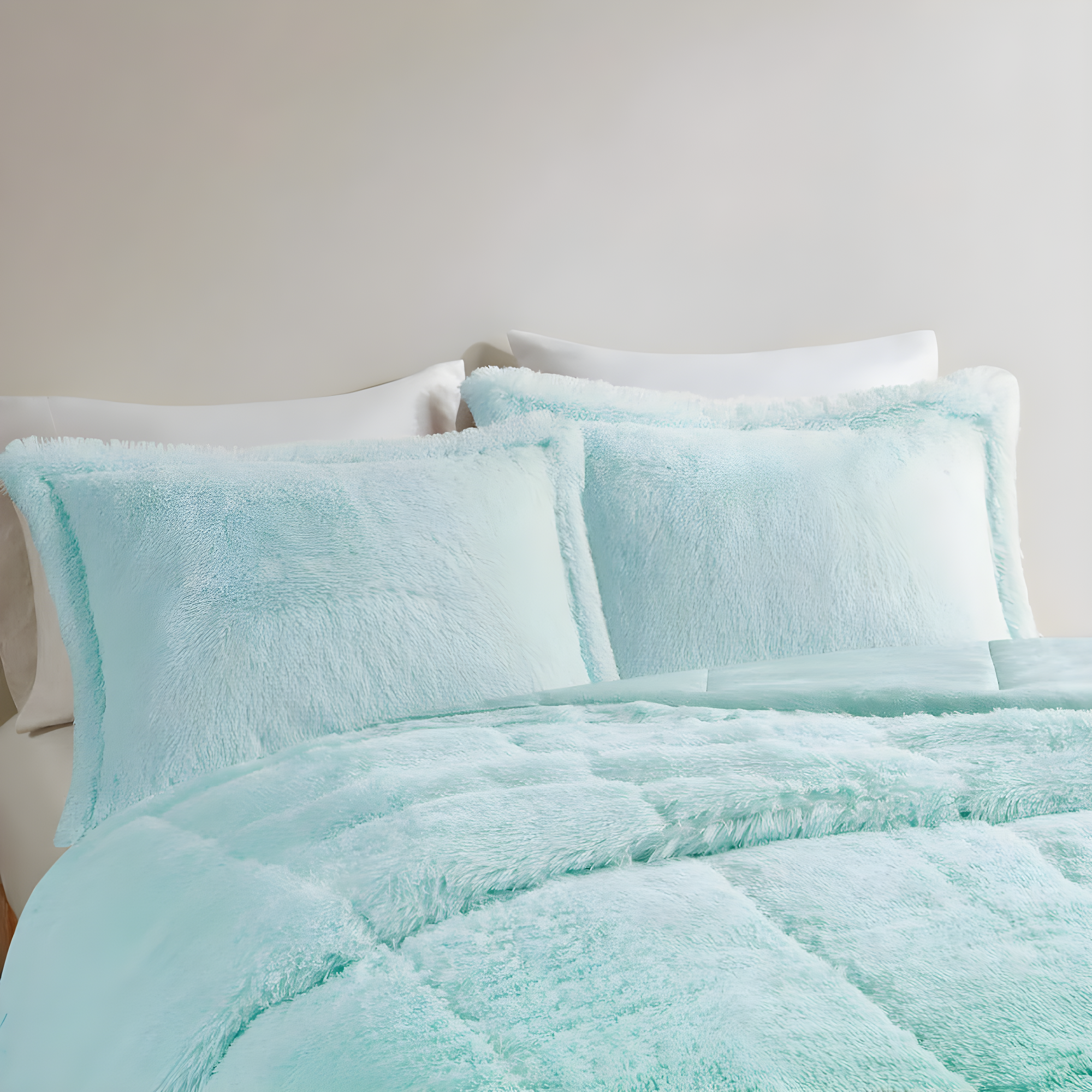 Intelligent Design Brielle Malea Shaggy Faux Fur Comforter Mini Set