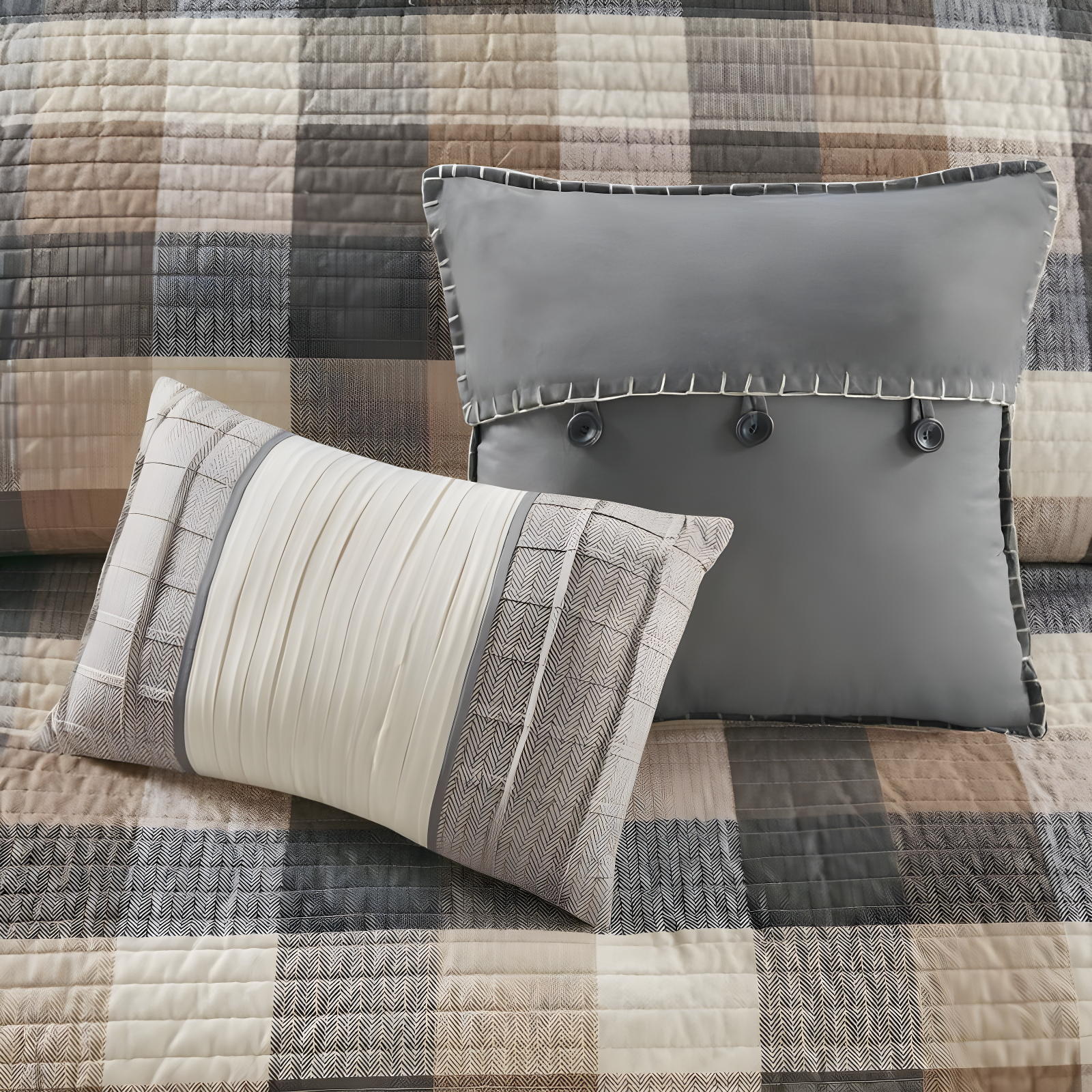 Madison Park Ridge 6 Piece Printed Herringbone Quilt Set with Throw Pillows