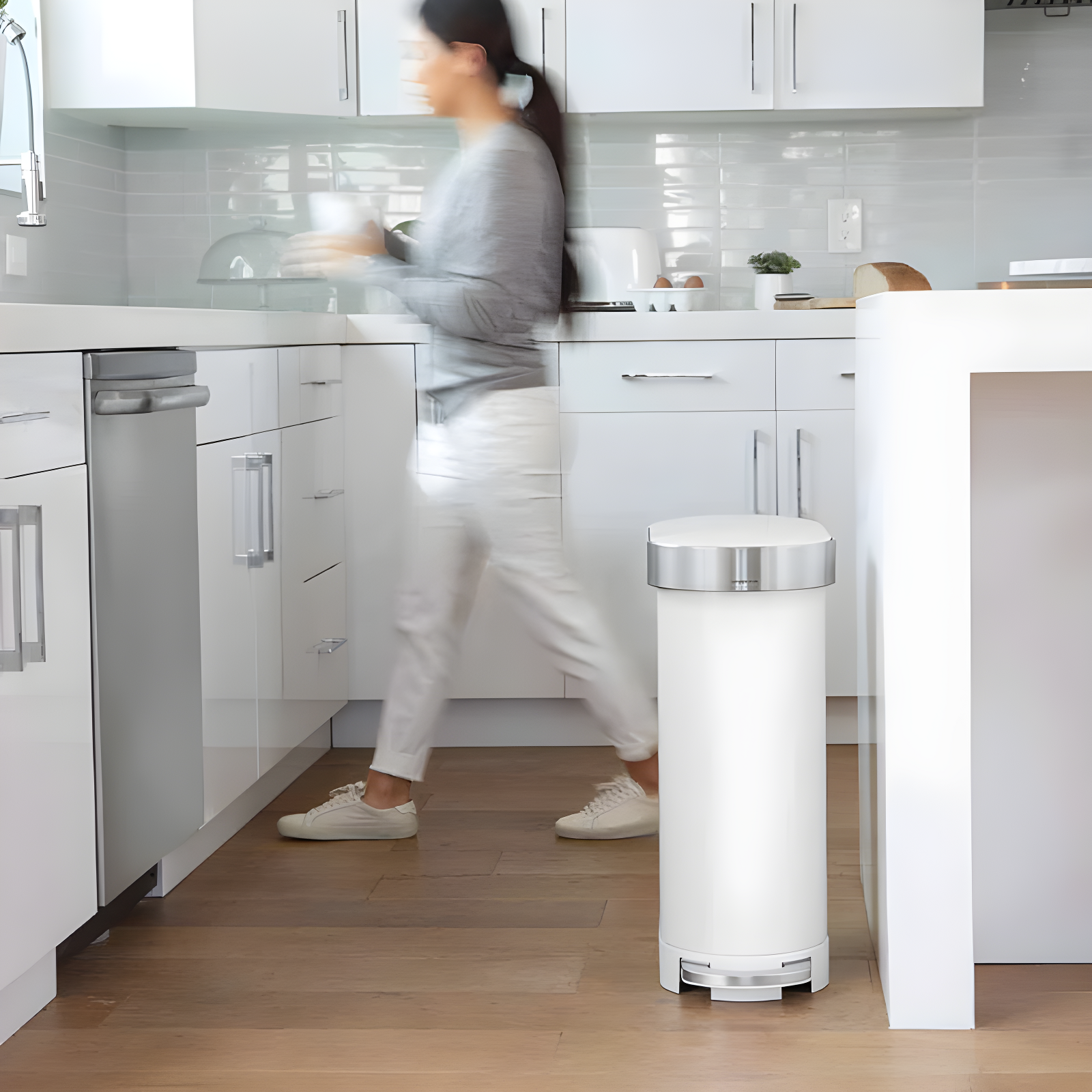 simplehuman 45 Liter / 12 Gallon Slim Hands-Free Kitchen Step Trash Can