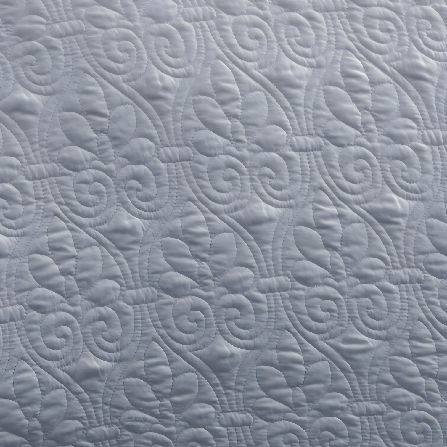 Quebec Reversible Quilt Set