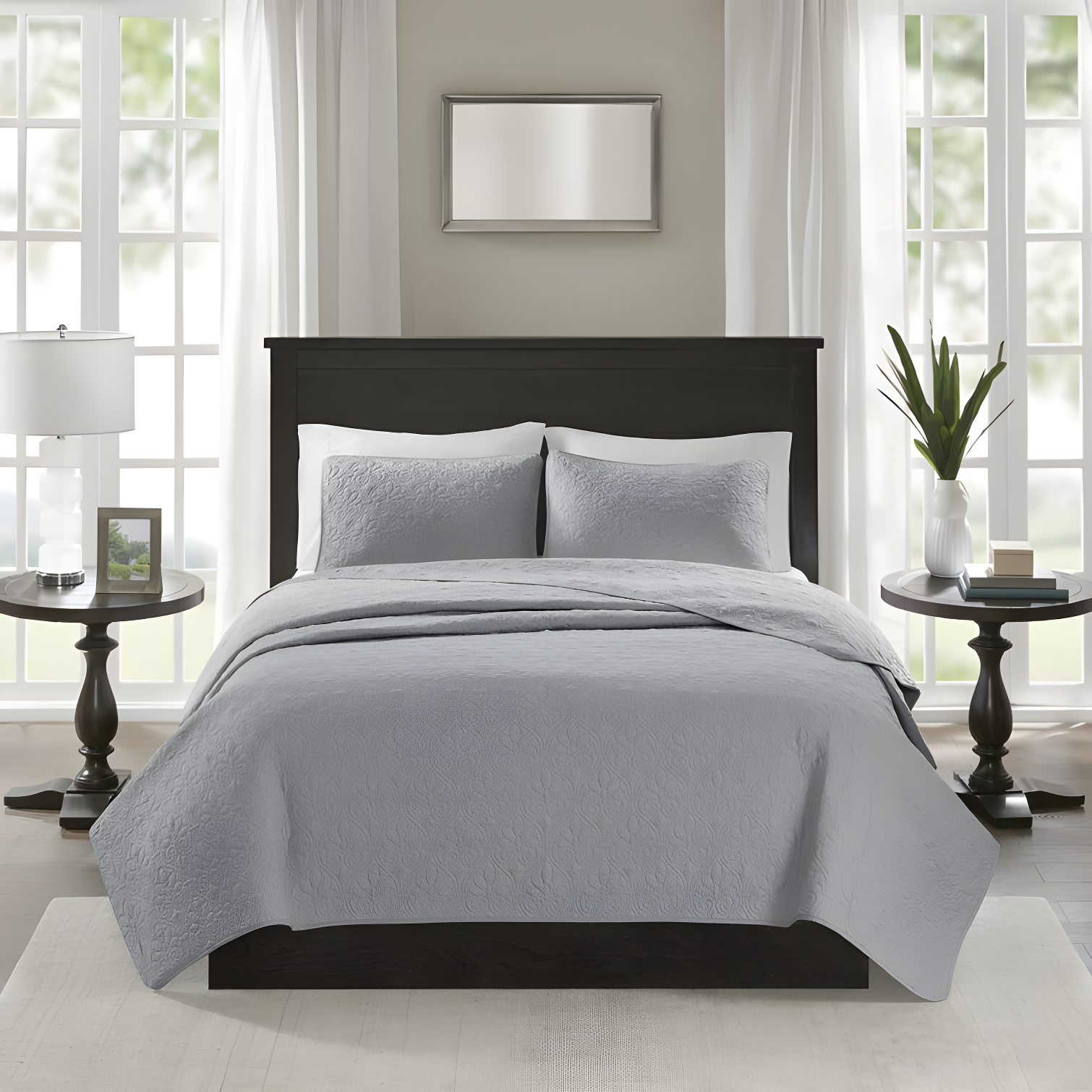 Quebec Reversible Quilt Set