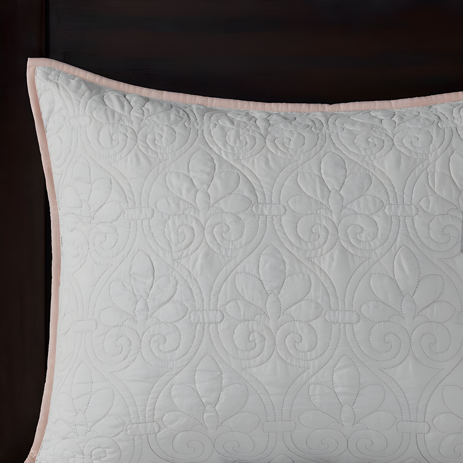 Quebec Reversible Quilt Set