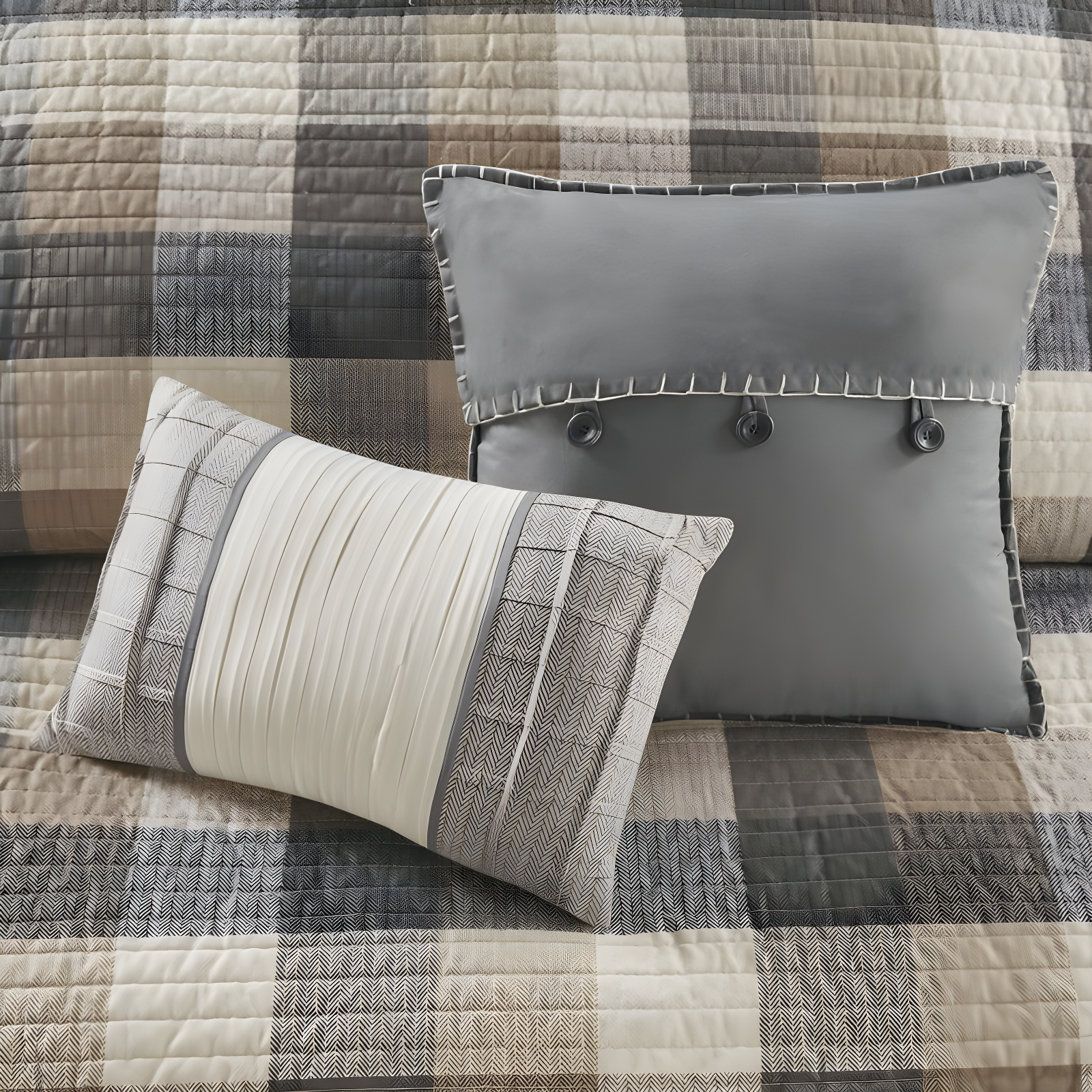 Madison Park Ridge 6 Piece Printed Herringbone Quilt Set with Throw Pillows