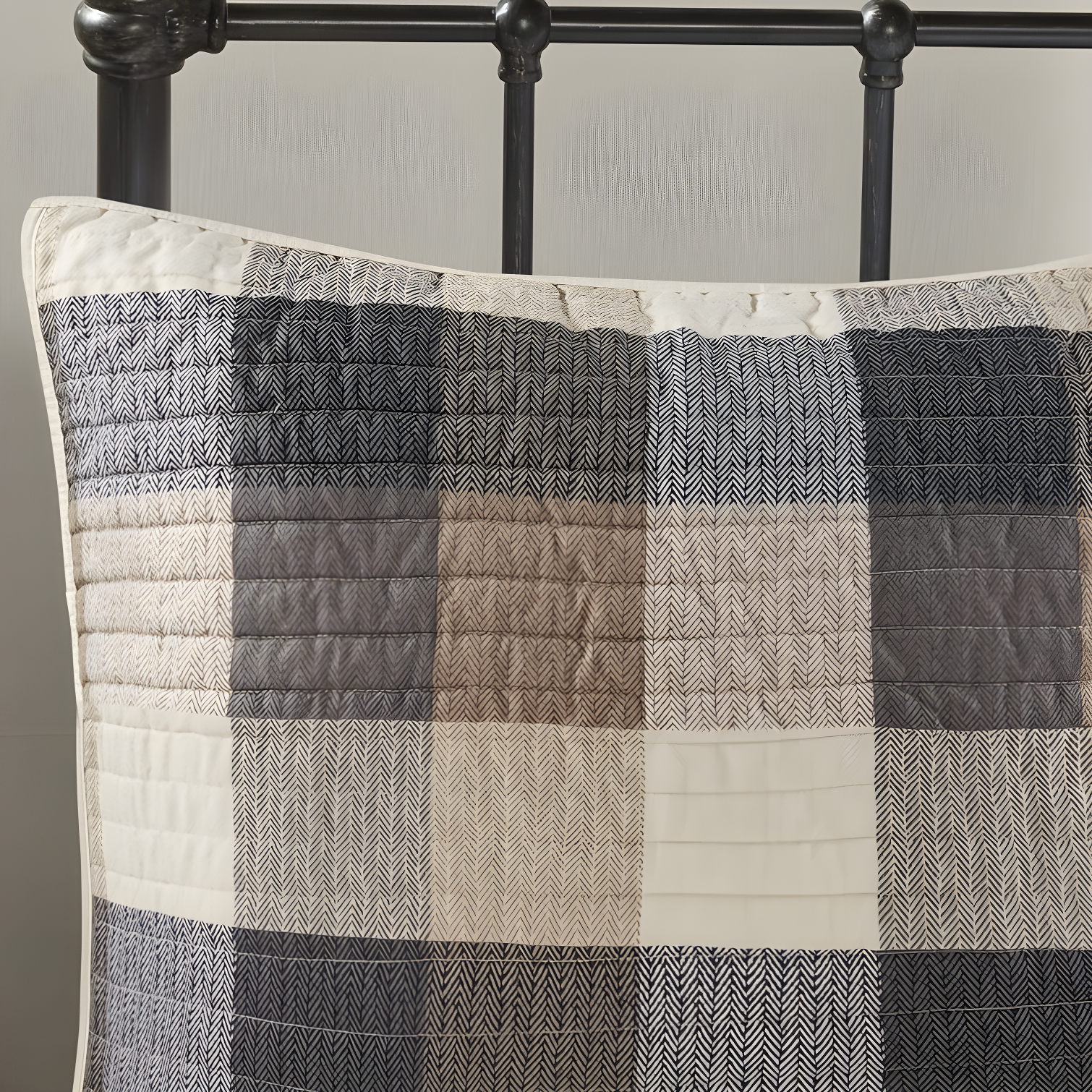 Madison Park Ridge 6 Piece Printed Herringbone Quilt Set with Throw Pillows