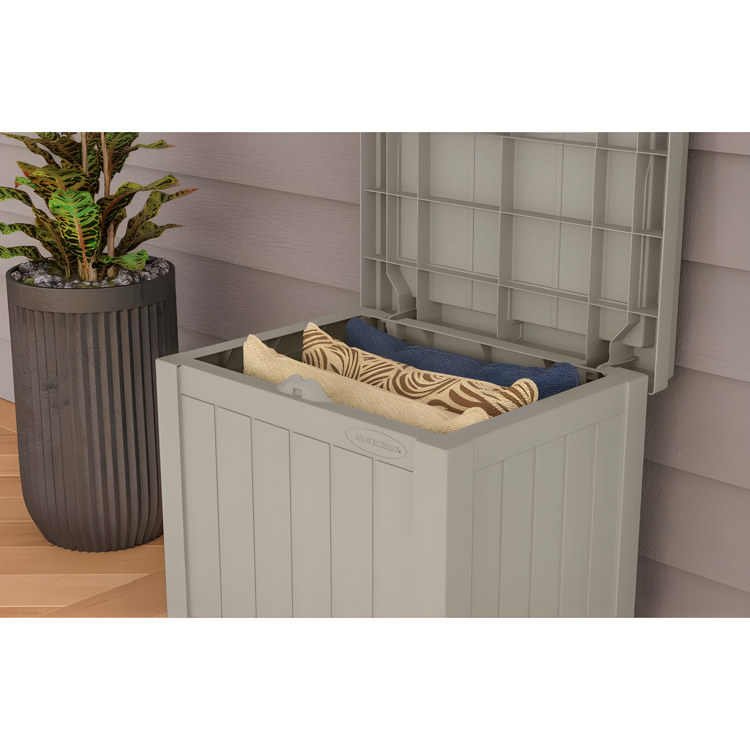 Suncast Suncast 22 Gallon Water Resistant Deck Box with Storage Seat