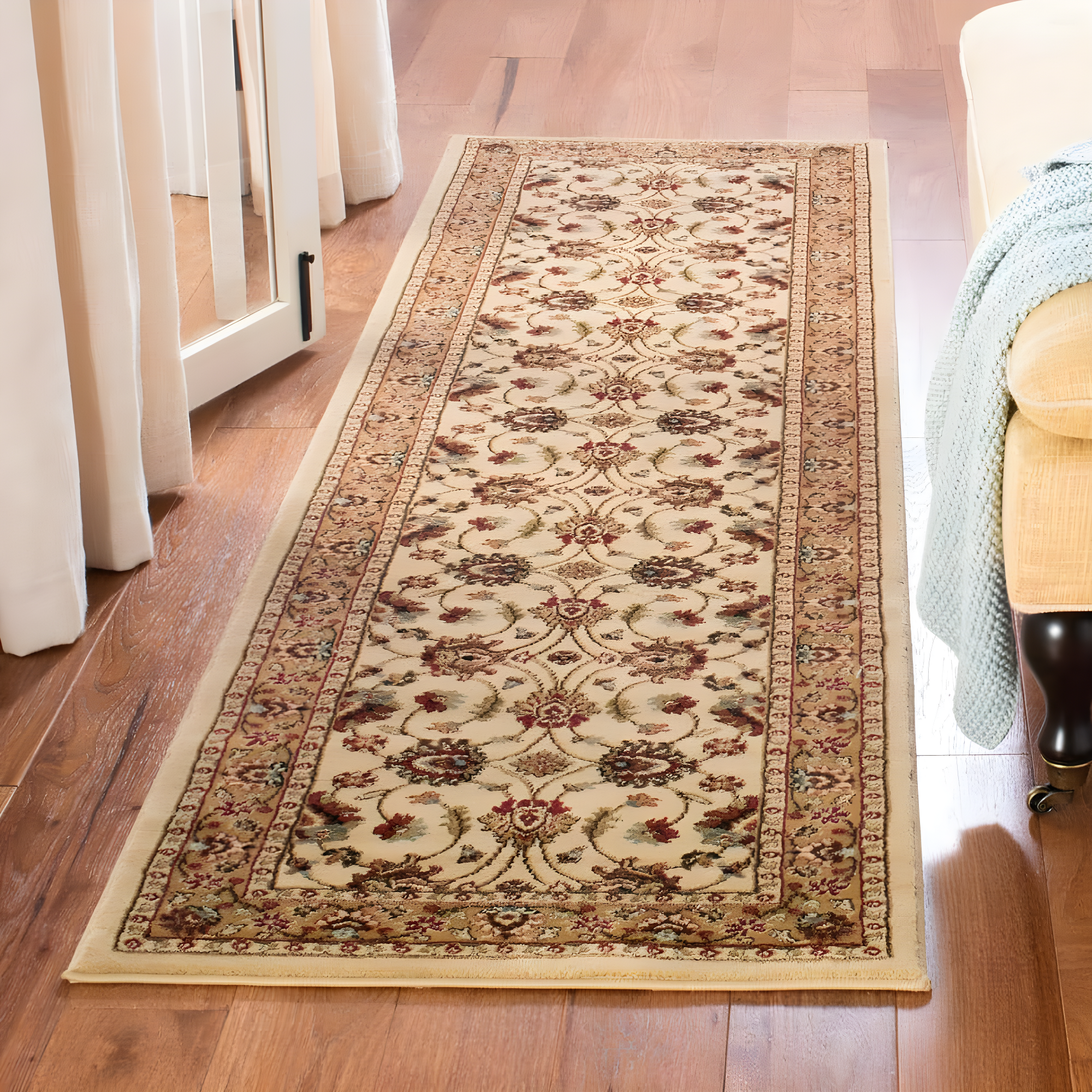 Lyndhurst LNH553 Power Loomed Runner Rug - Ivory/Beige - 2'3"x8' - Safavieh.