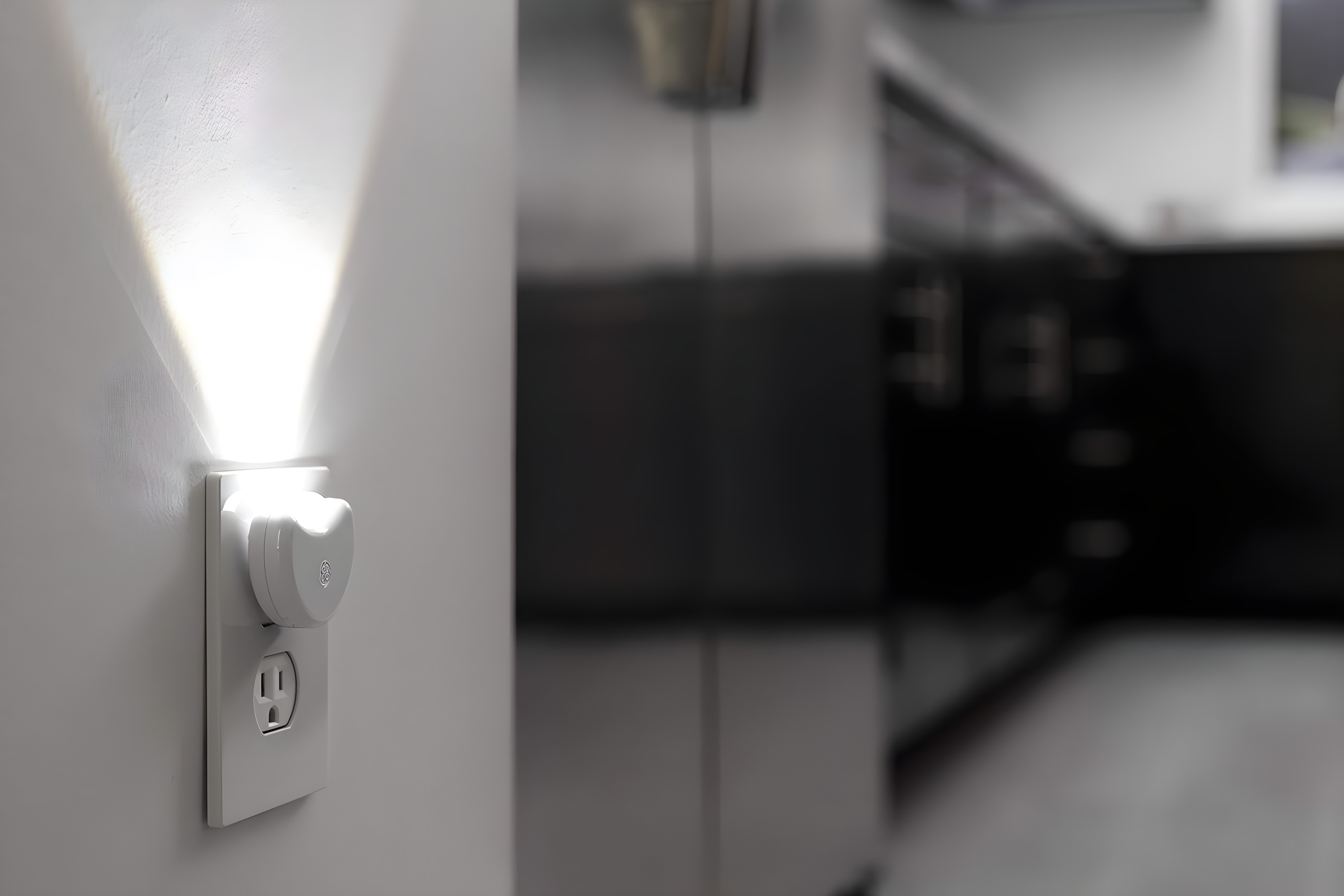 GE Sensing 2-Light Night Light