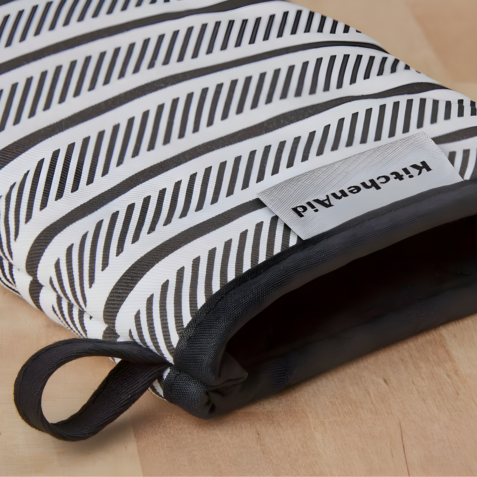 KitchenAid® KitchenAid Albany Mini Oven Mitt (Set of 2)