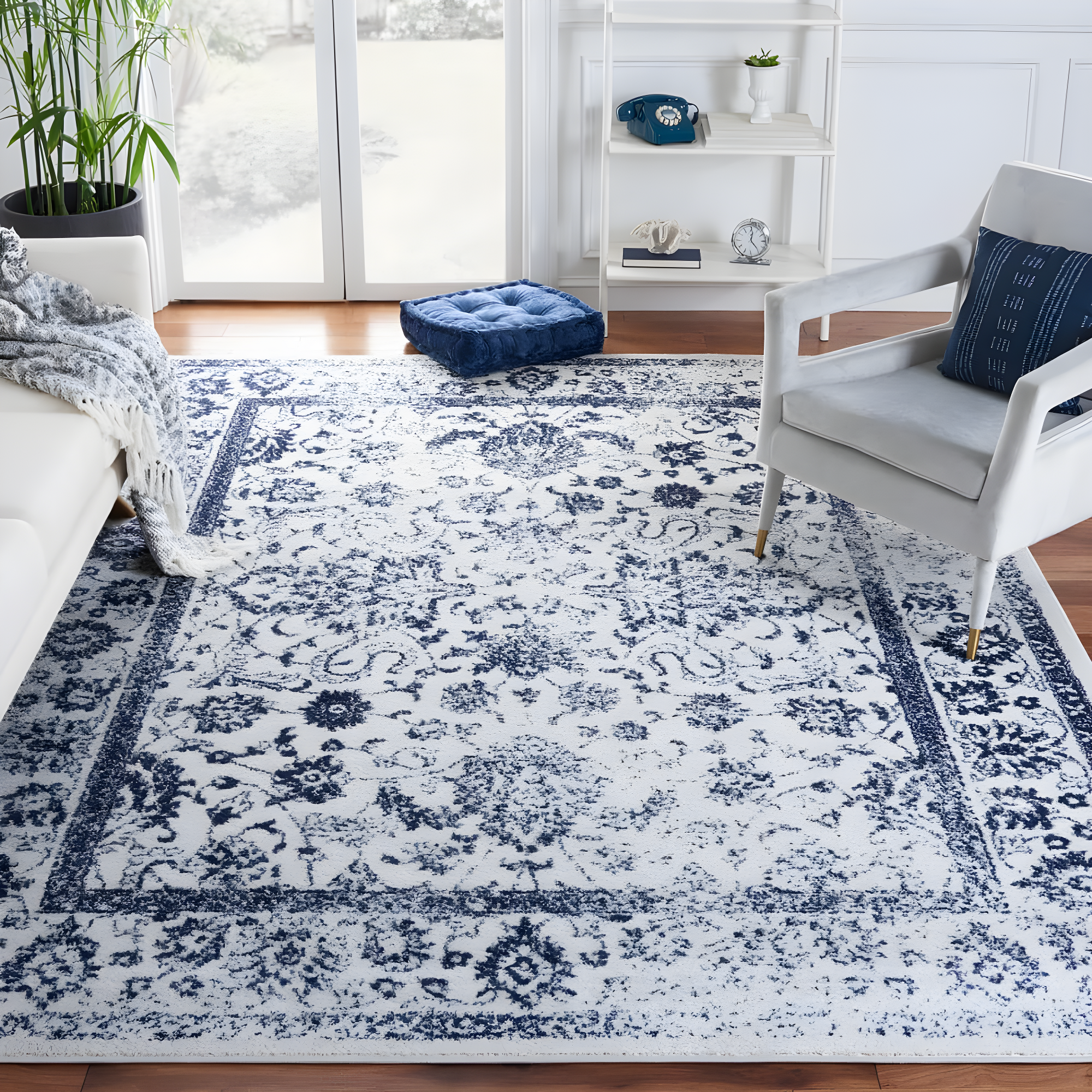 SAFAVIEH Adirondack Wyatt Distressed Area Rug, Ivory/Navy, 11' x 15'