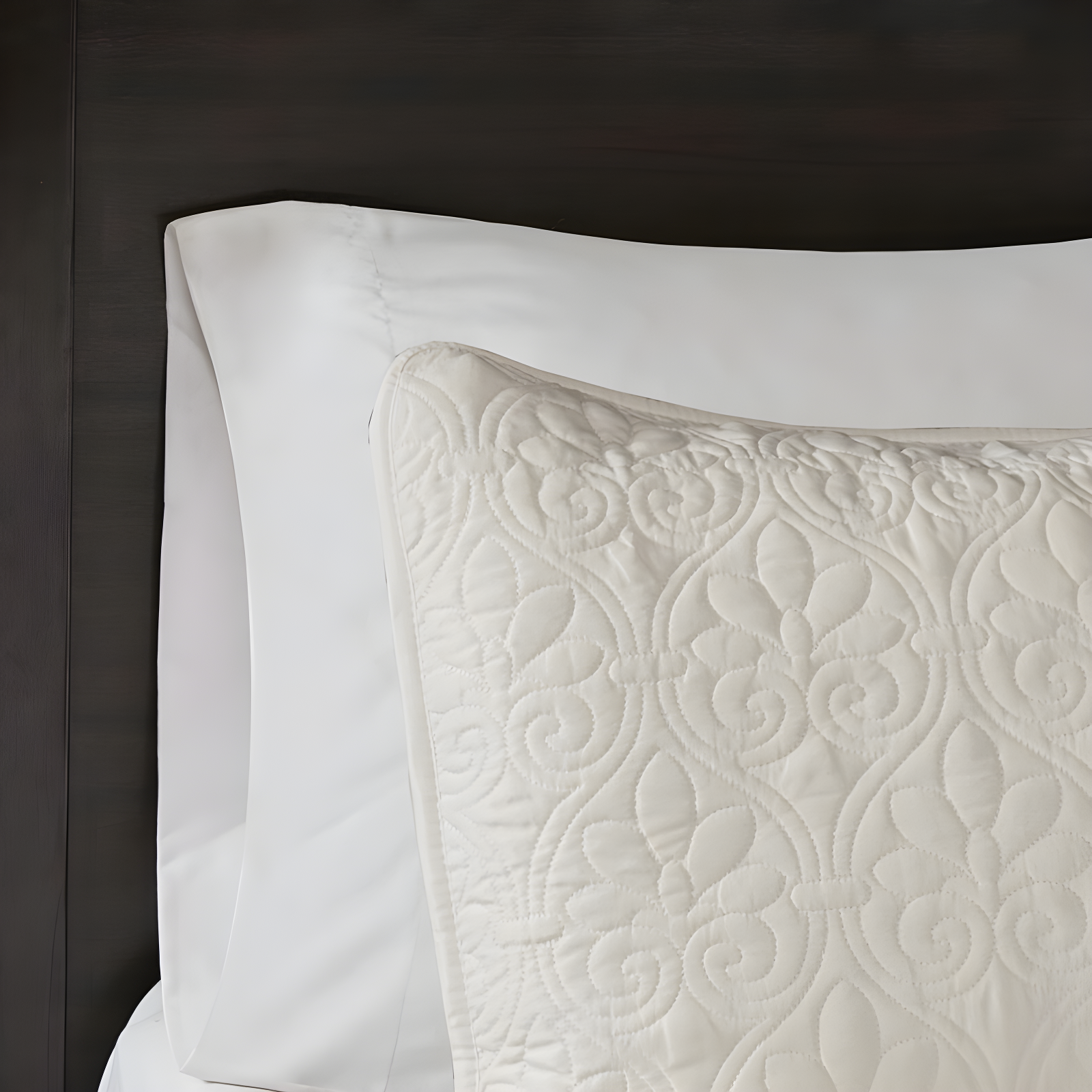 Madison Park Quebec Reversible Quilt Set