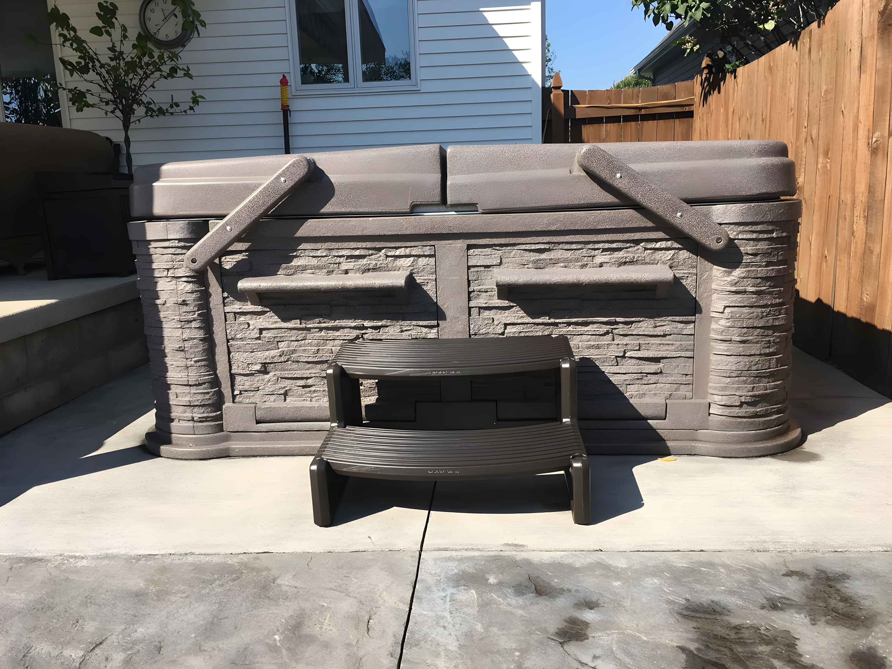 Confer Plastics Handi-Step Spa Hot Tub Stairs for Straight & Curved Spas