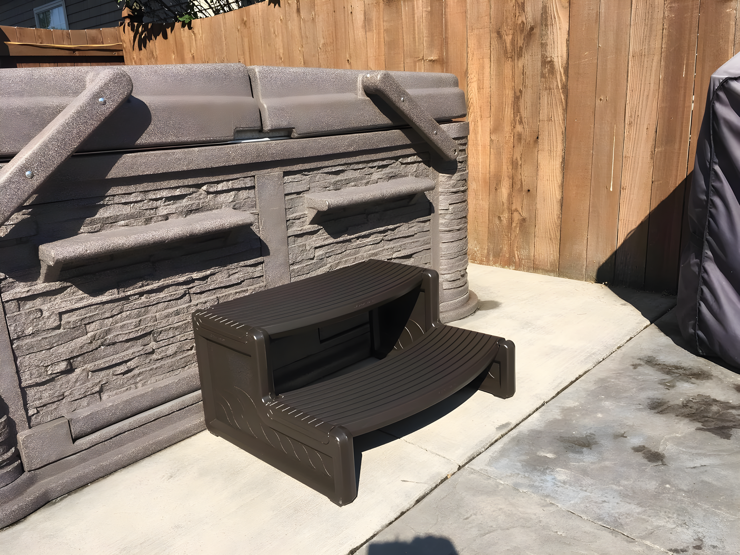 Confer Plastics Handi-Step Spa Hot Tub Stairs for Straight & Curved Spas