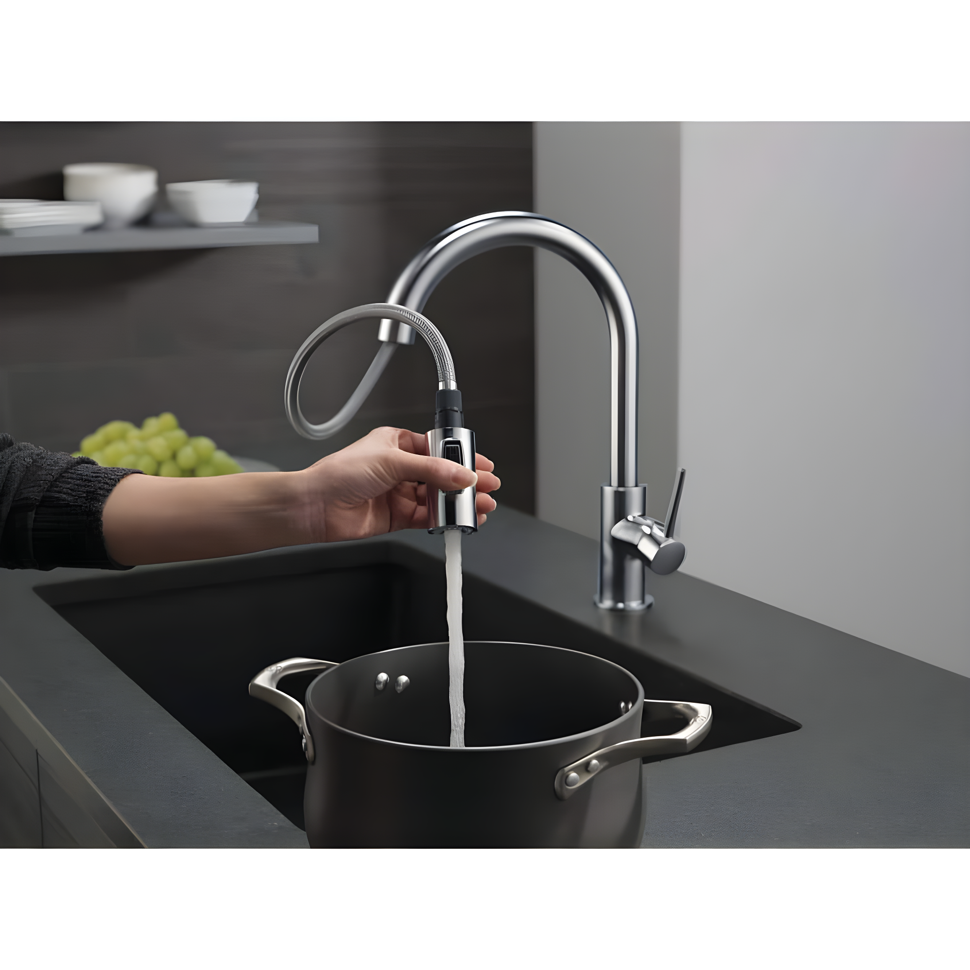 Trinsic Pull Down Sprayer Kitchen Sink Faucet, Single Handle Kitchen Faucet
