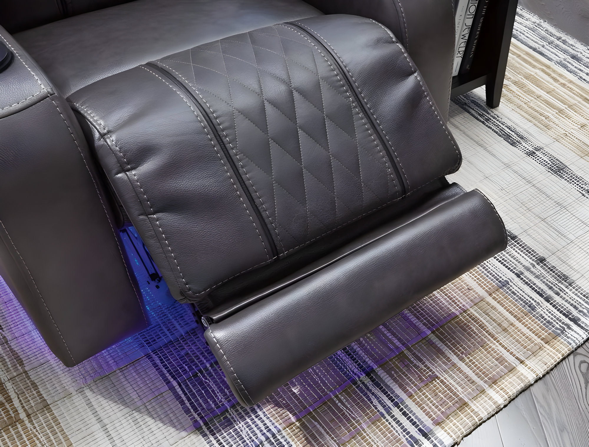 Signature Design by Ashley Composer Power Recliner in Gray