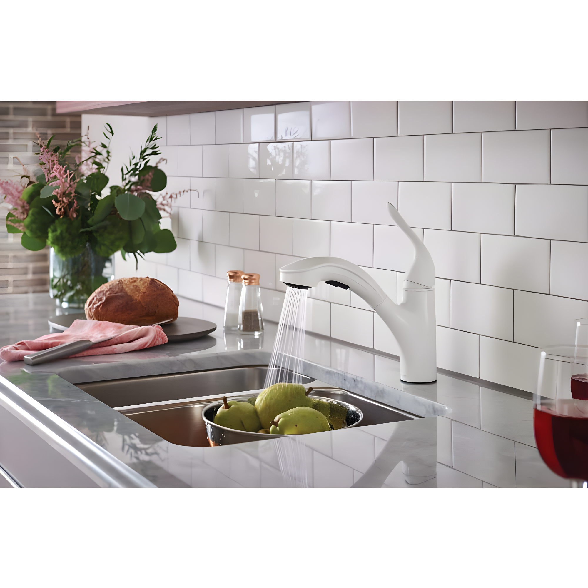 Moen Brecklyn Single-Handle Pull-Out Sprayer Kitchen Faucet with Power Clean Technology