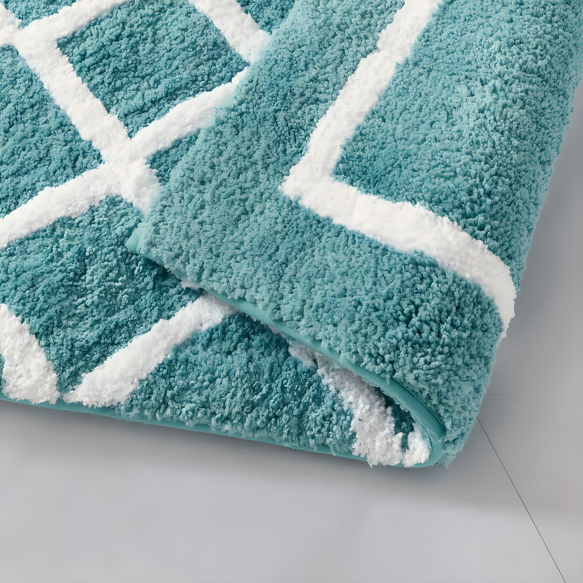 Madison Park Bittman Reversible High Pile Tufted Bath Rug