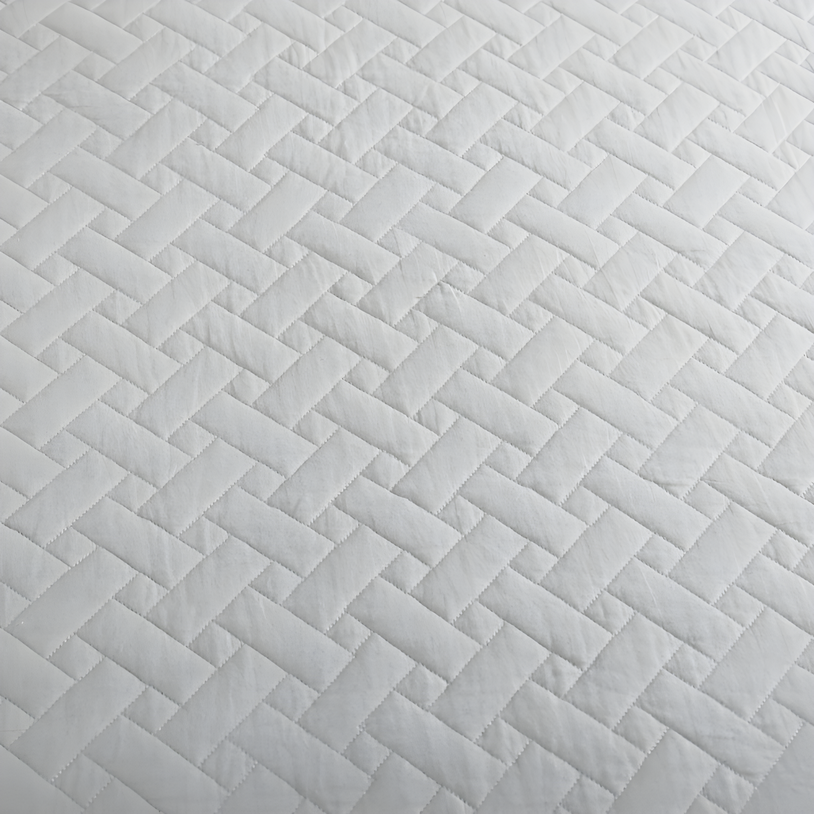 Tommy Bahama Home Tommy Bahama Raffia Solid Cotton Reversible Quilt Set