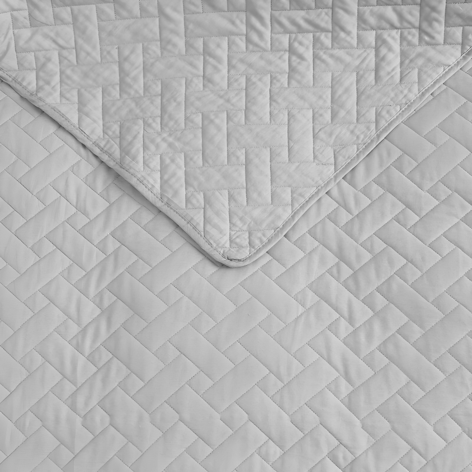 Tommy Bahama Home Tommy Bahama Raffia Solid Cotton Reversible Quilt Set