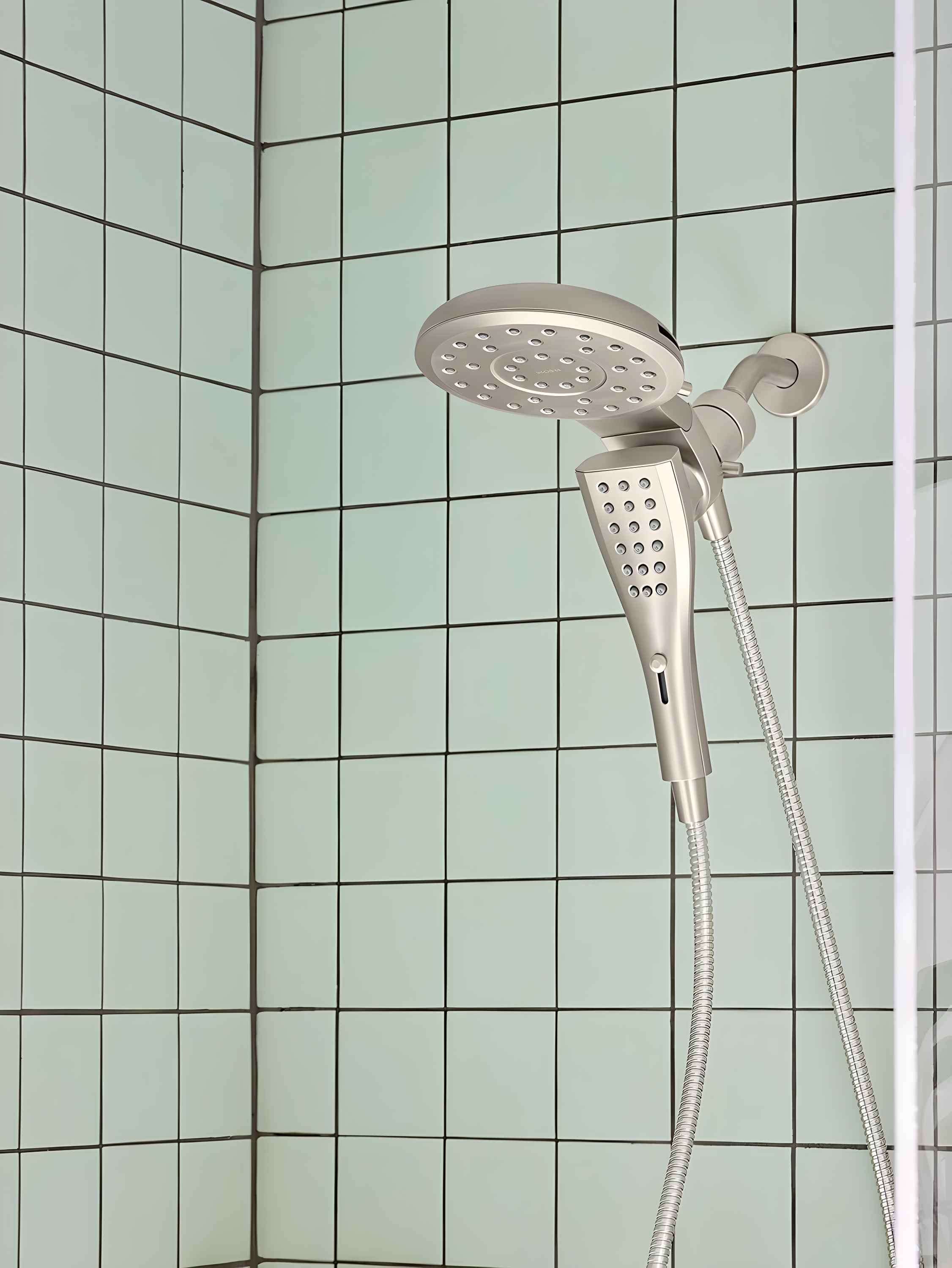Verso 1.75 GPM Rainshower/Handshower Combination with Infiniti Dial and Magnetix Docking