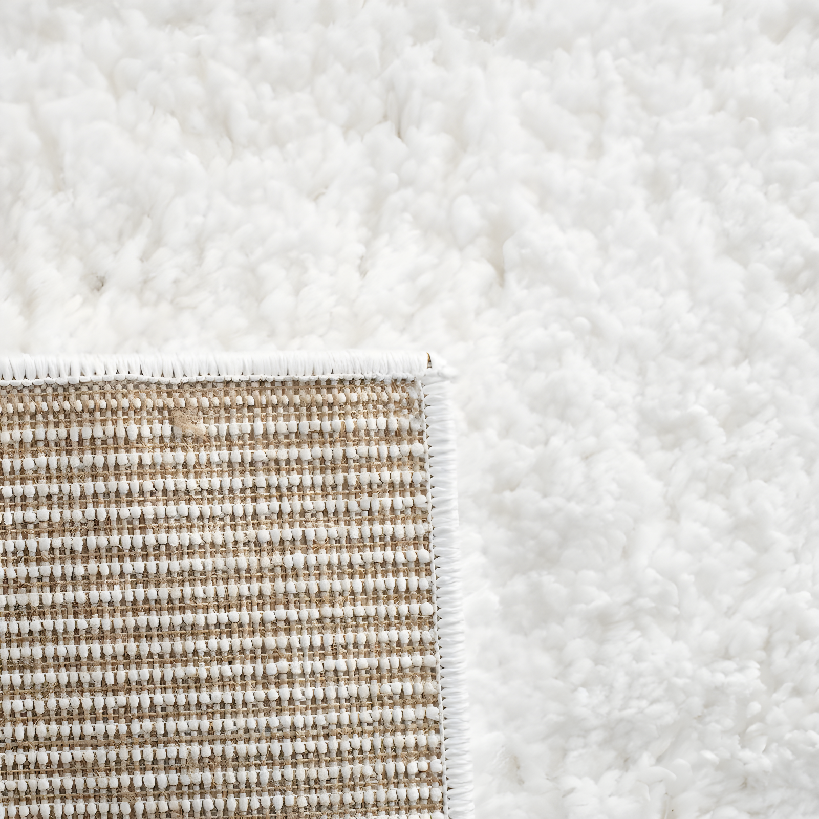 August Shag 900 AUG900 Power Loomed Indoor Accent Rug - White - 3'x5' - Safavieh