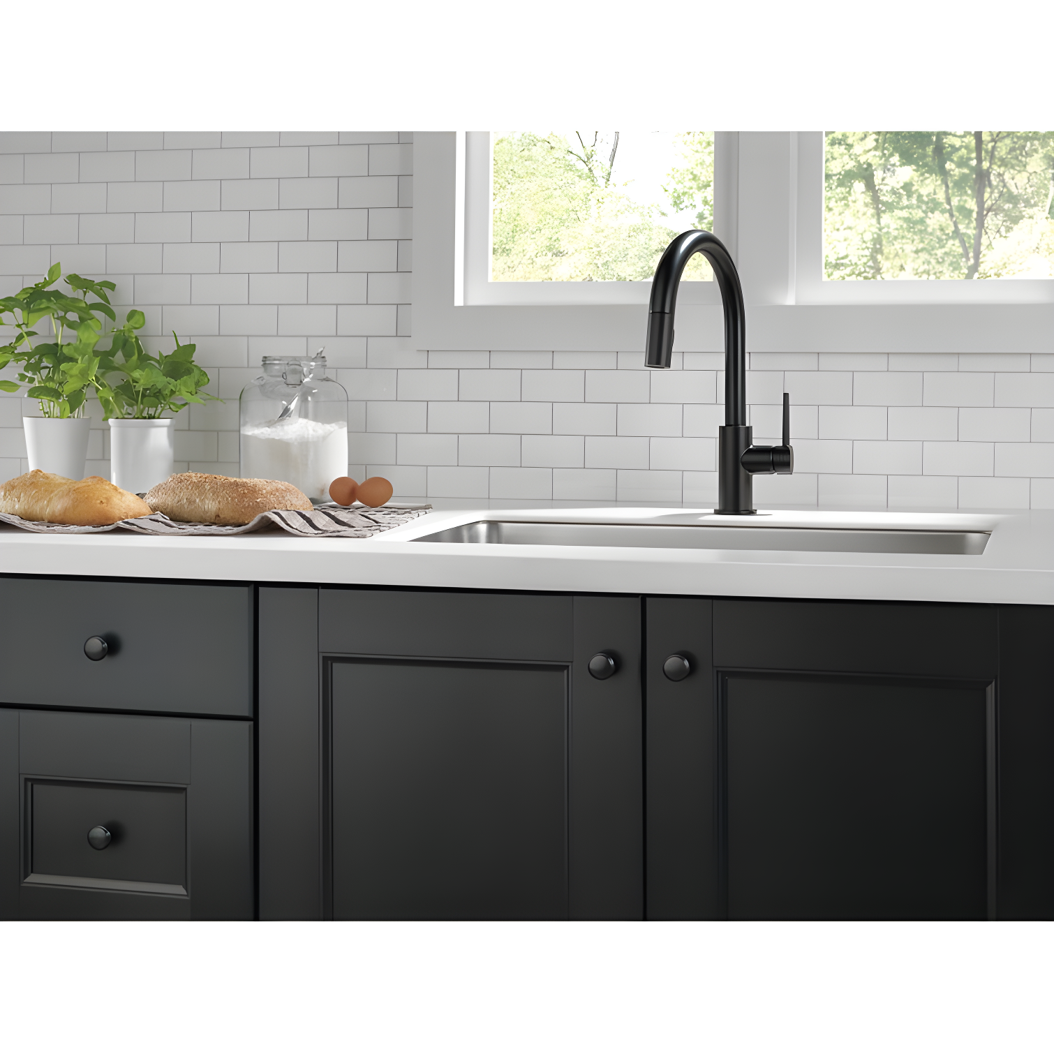 Trinsic Pull Down Sprayer Kitchen Sink Faucet, Single Handle Kitchen Faucet