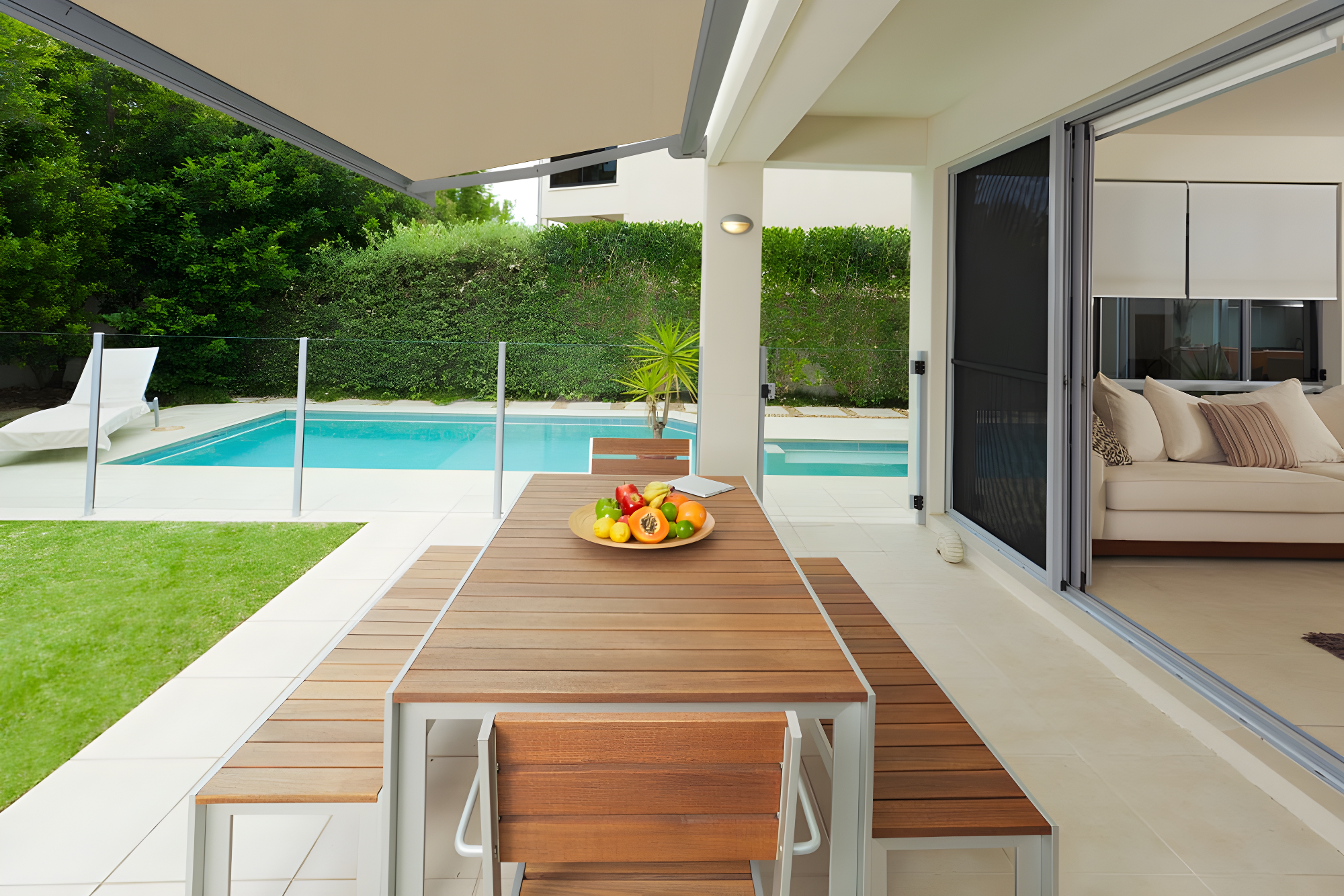 Classic Manual Retractable Patio Awning